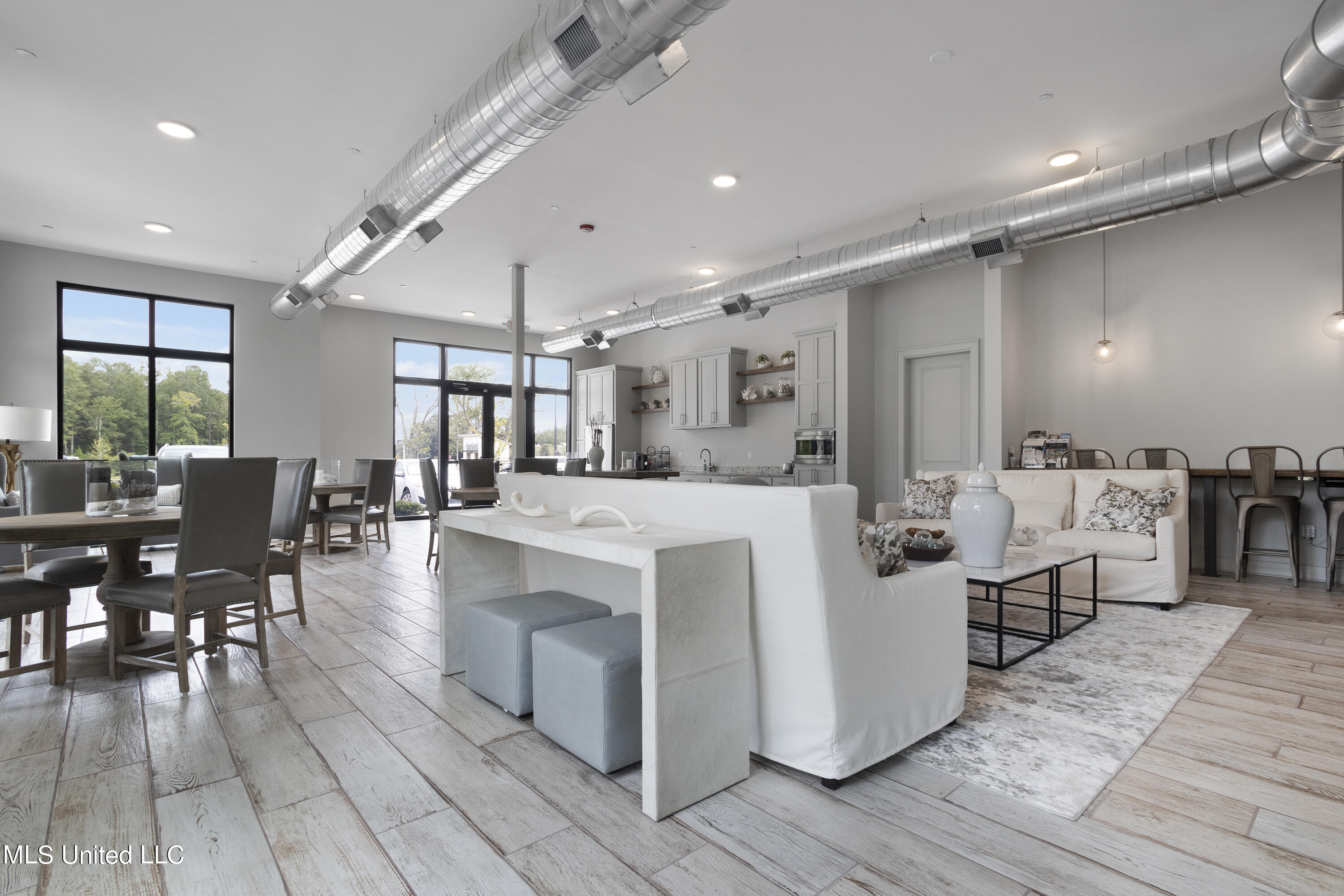 2501 Bienville Boulevard, Unit #413