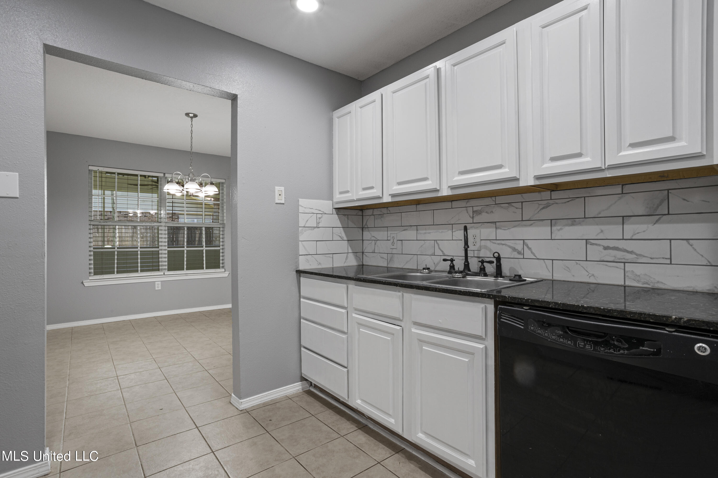 1302 Wisteria Lane
