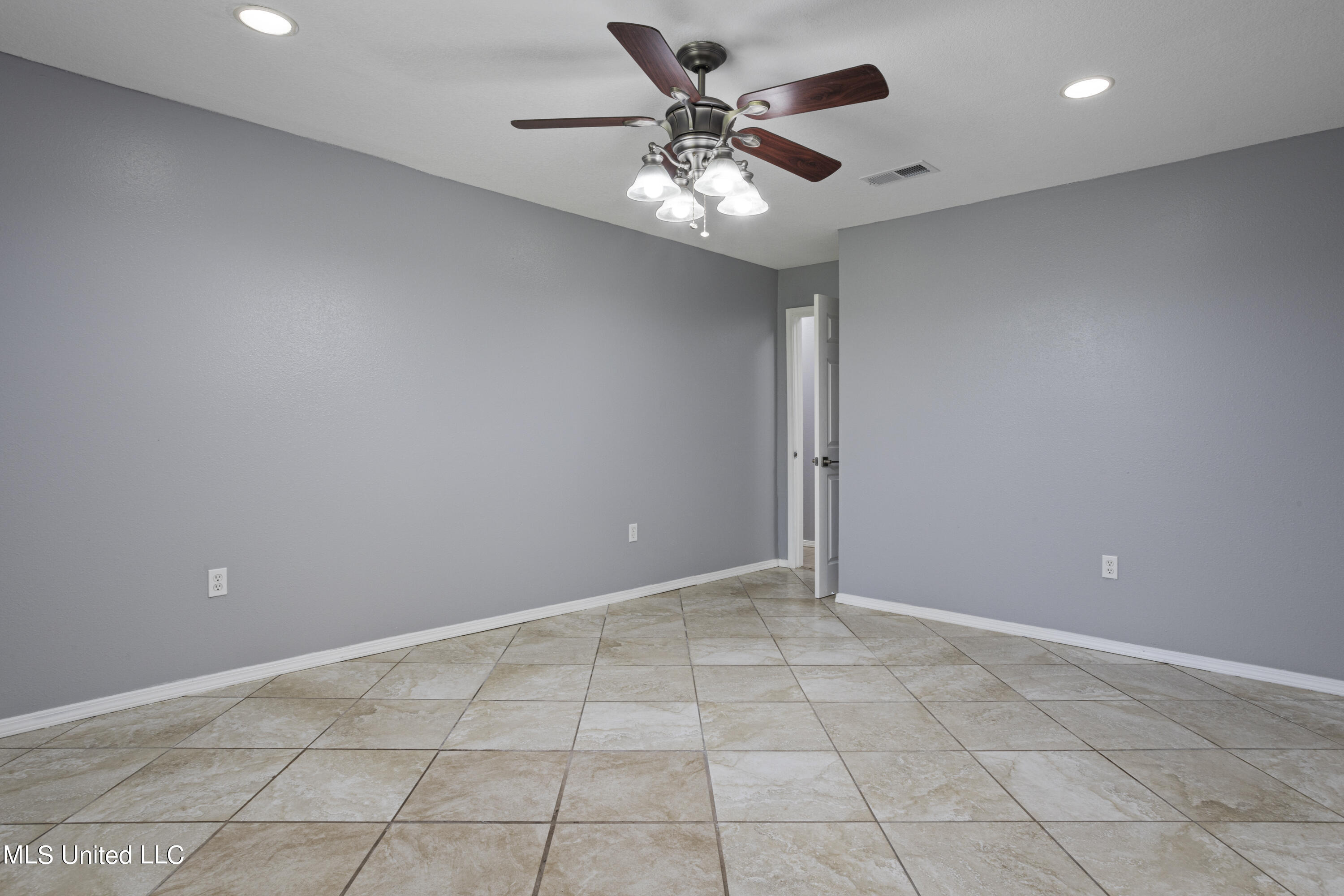 1302 Wisteria Lane