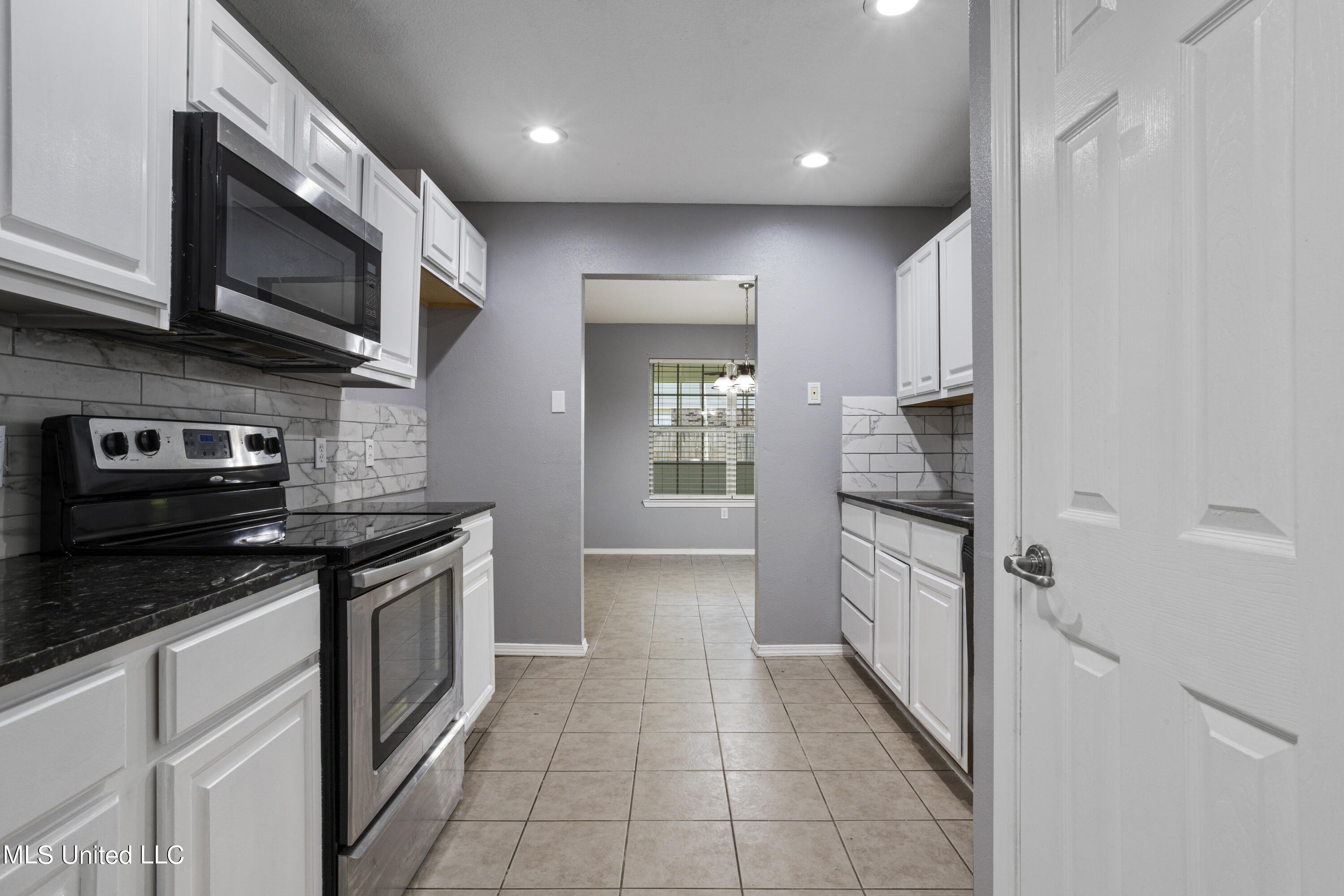 1302 Wisteria Lane