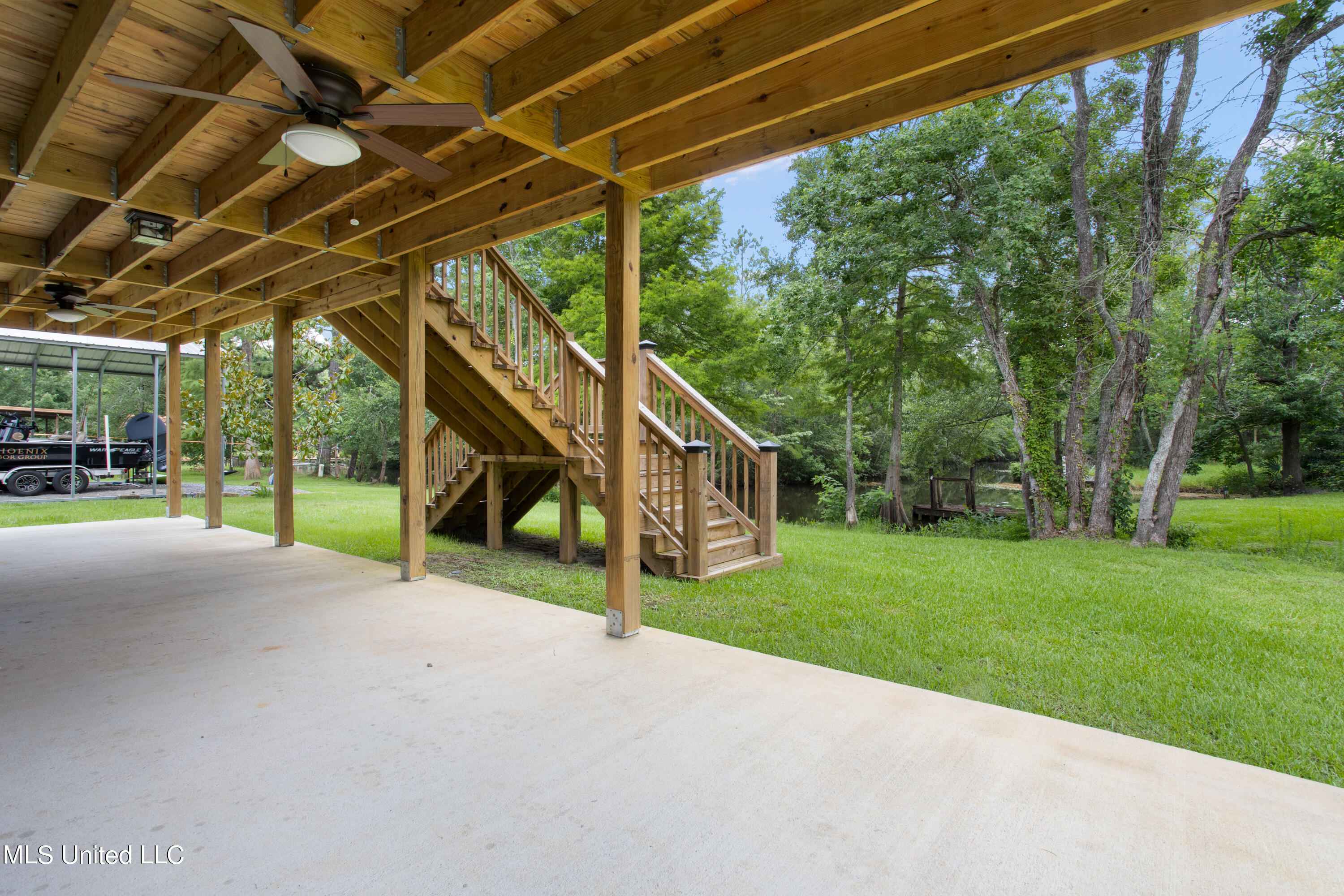 10425 Riverbend Drive