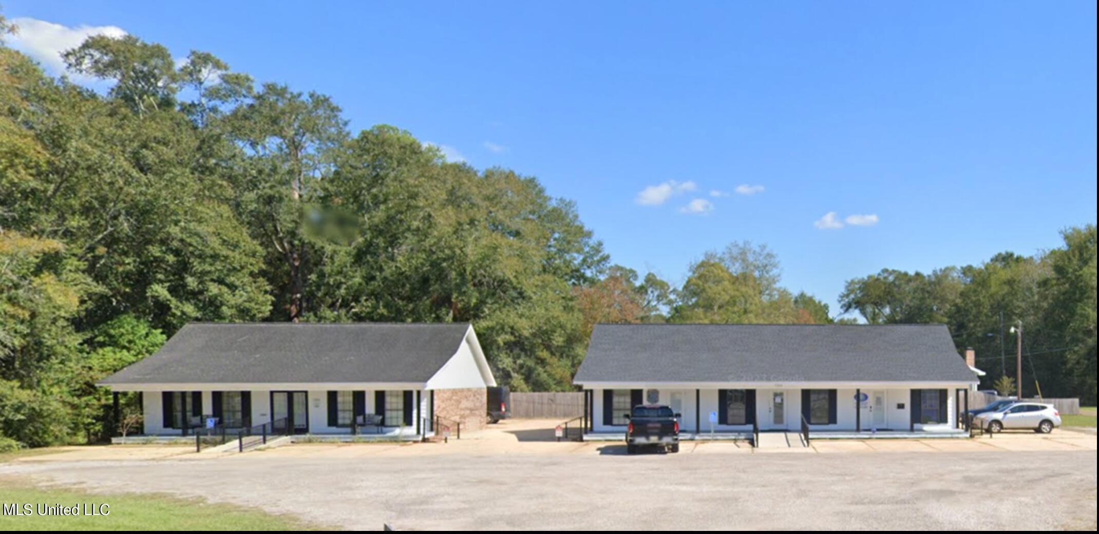7302 Highway 613