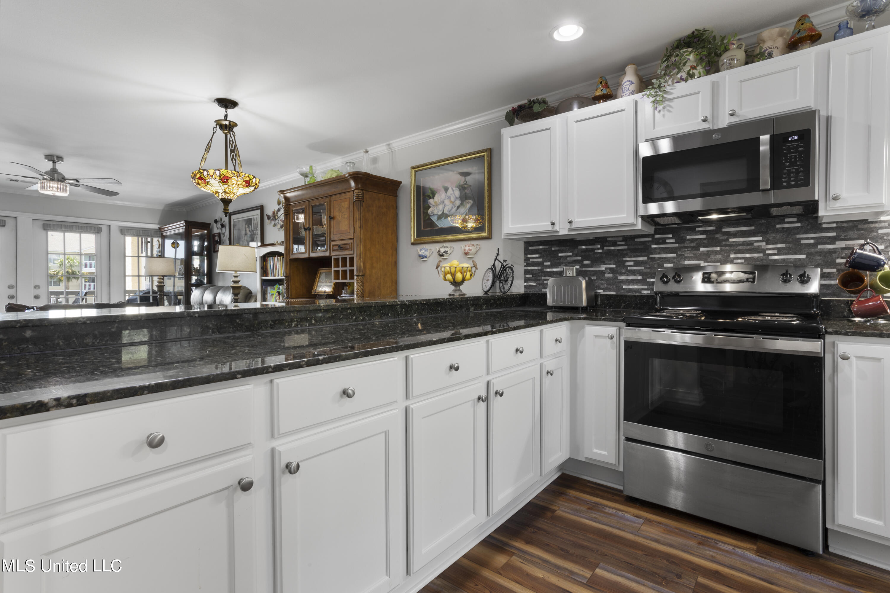 2421 Beachview Drive, A19