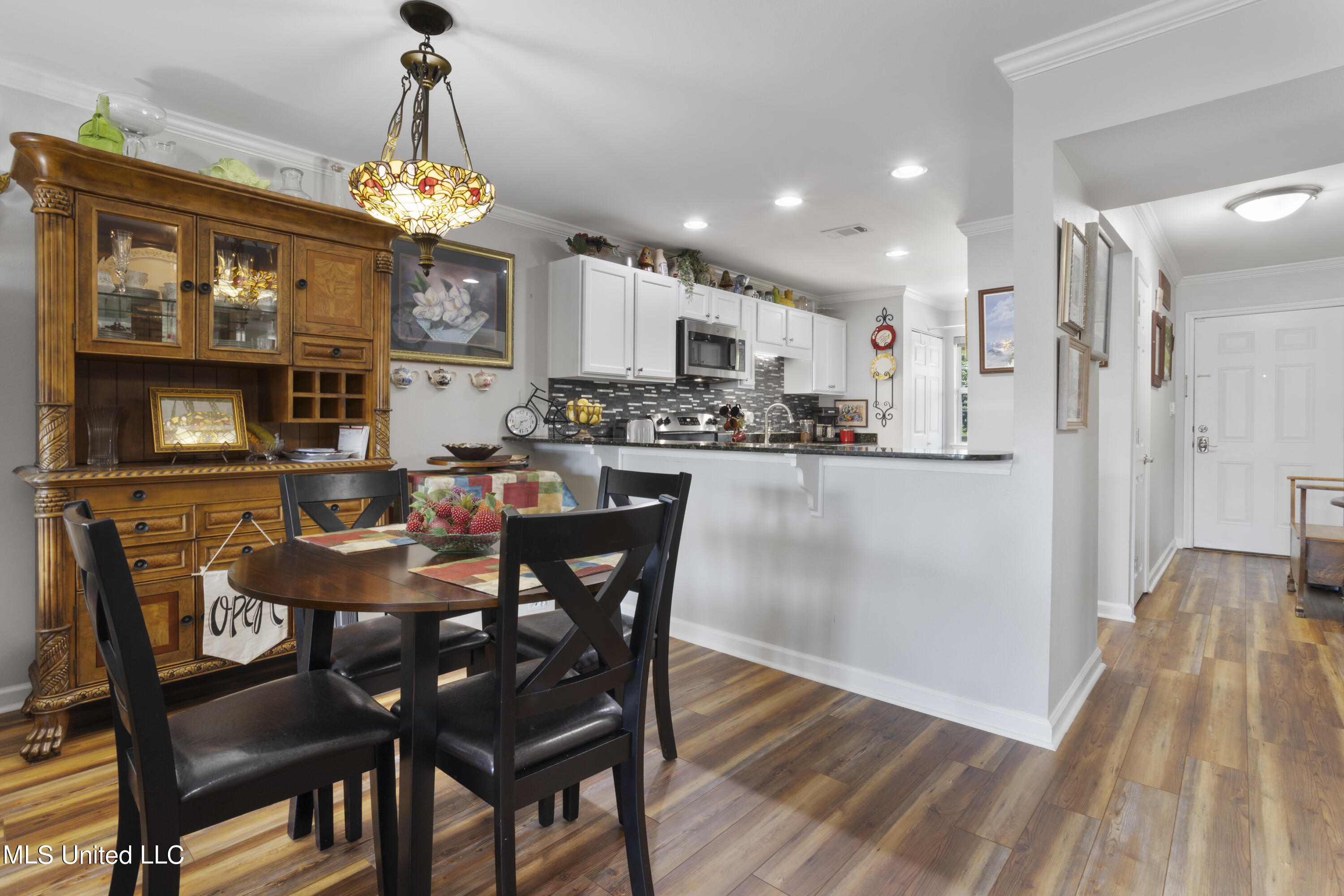 2421 Beachview Drive, A19
