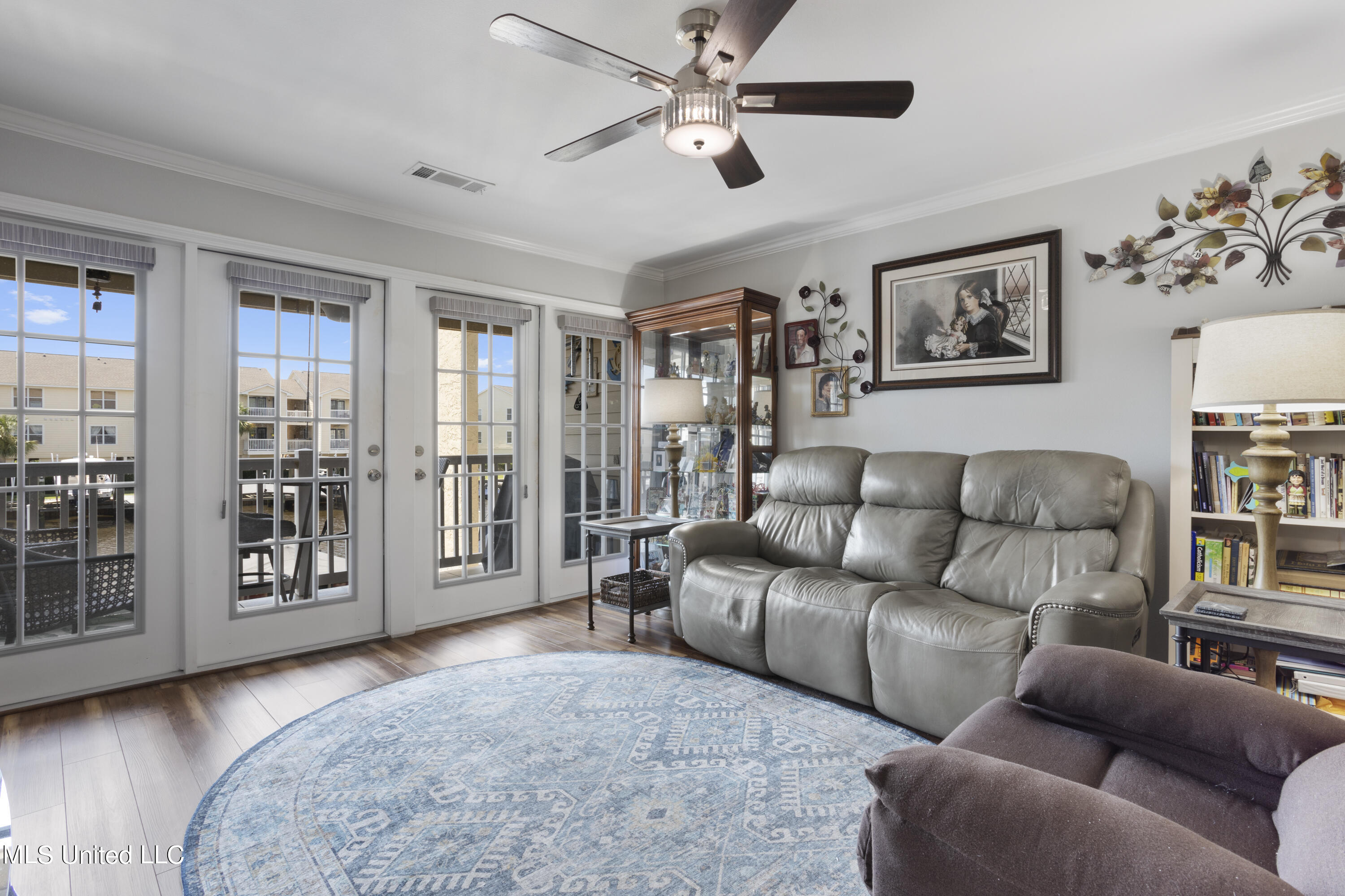 2421 Beachview Drive, A19