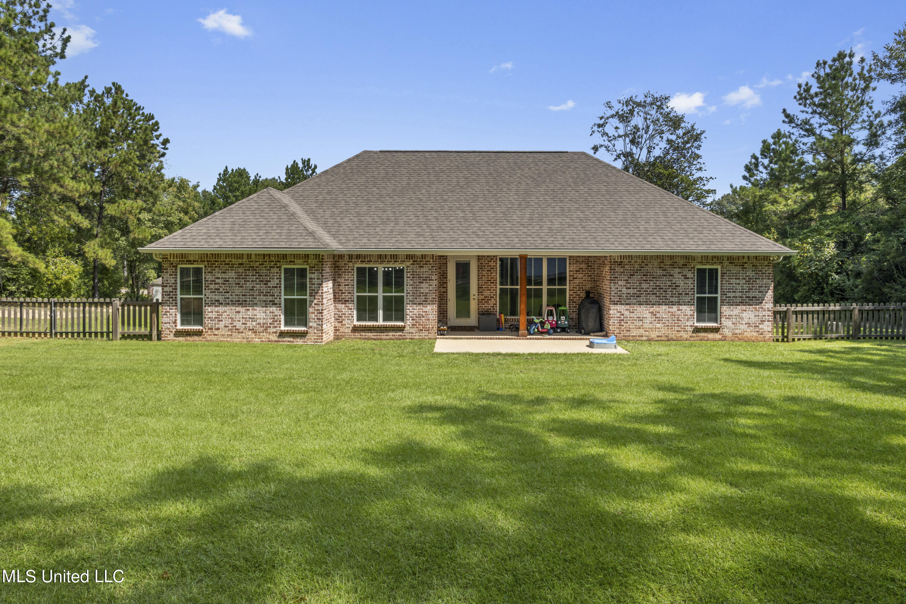 3116 S Holden Drive