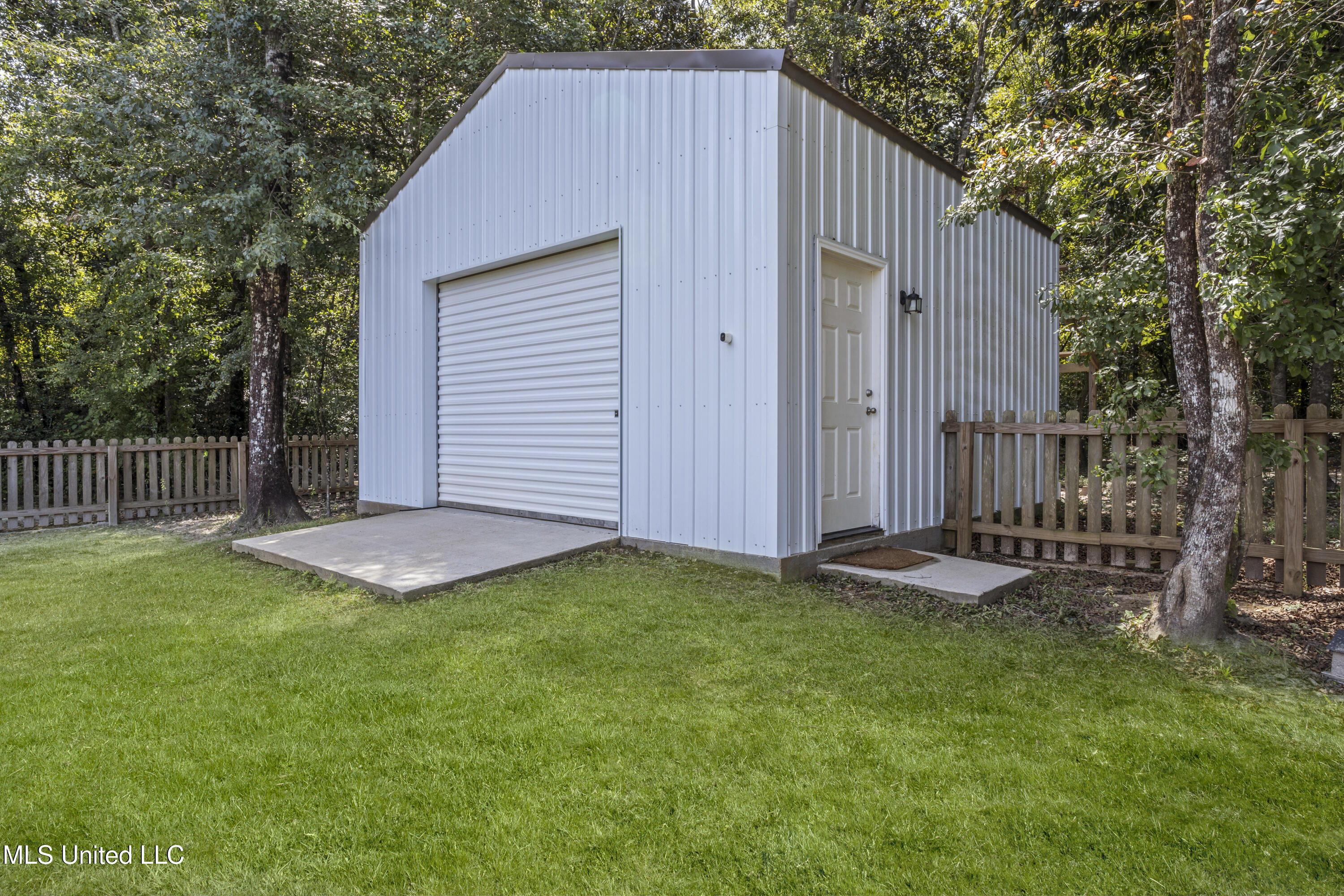 3116 S Holden Drive