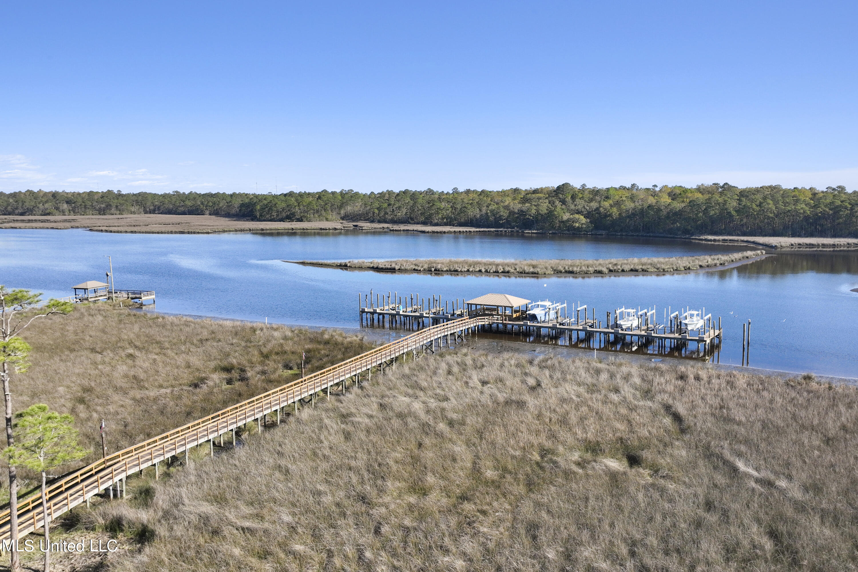 426 Elegans Court, 426