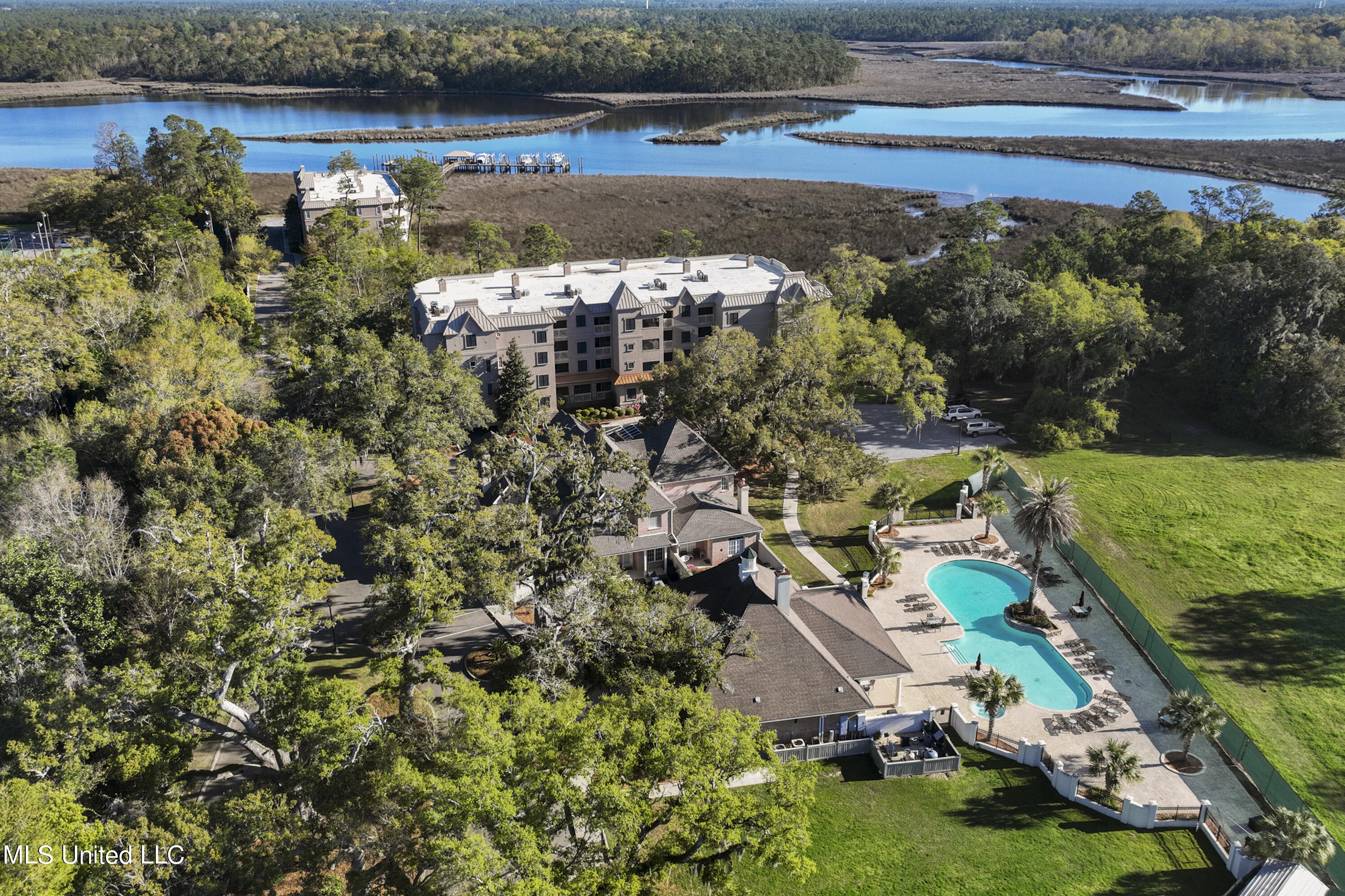 426 Elegans Court, 426