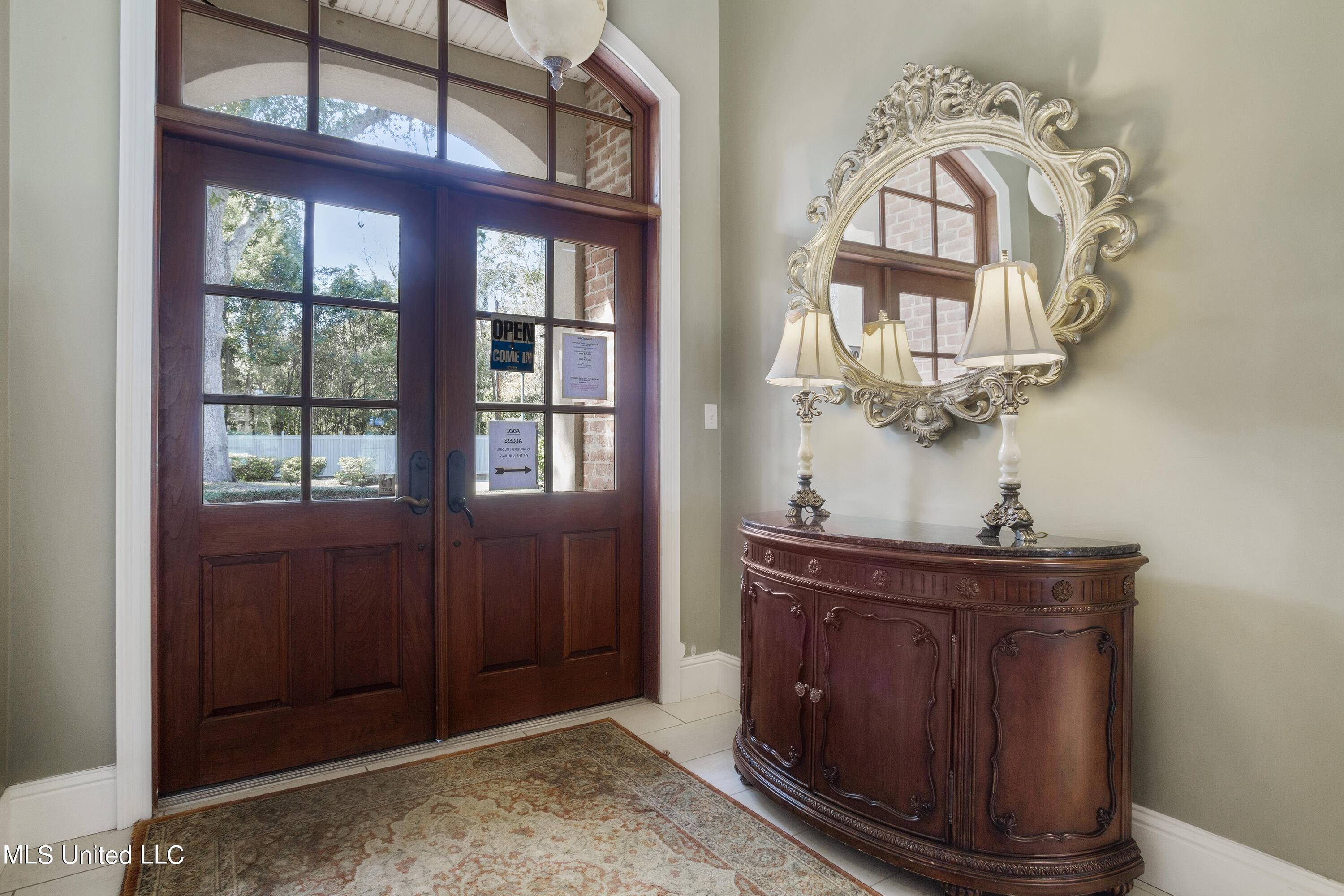 426 Elegans Court, 426