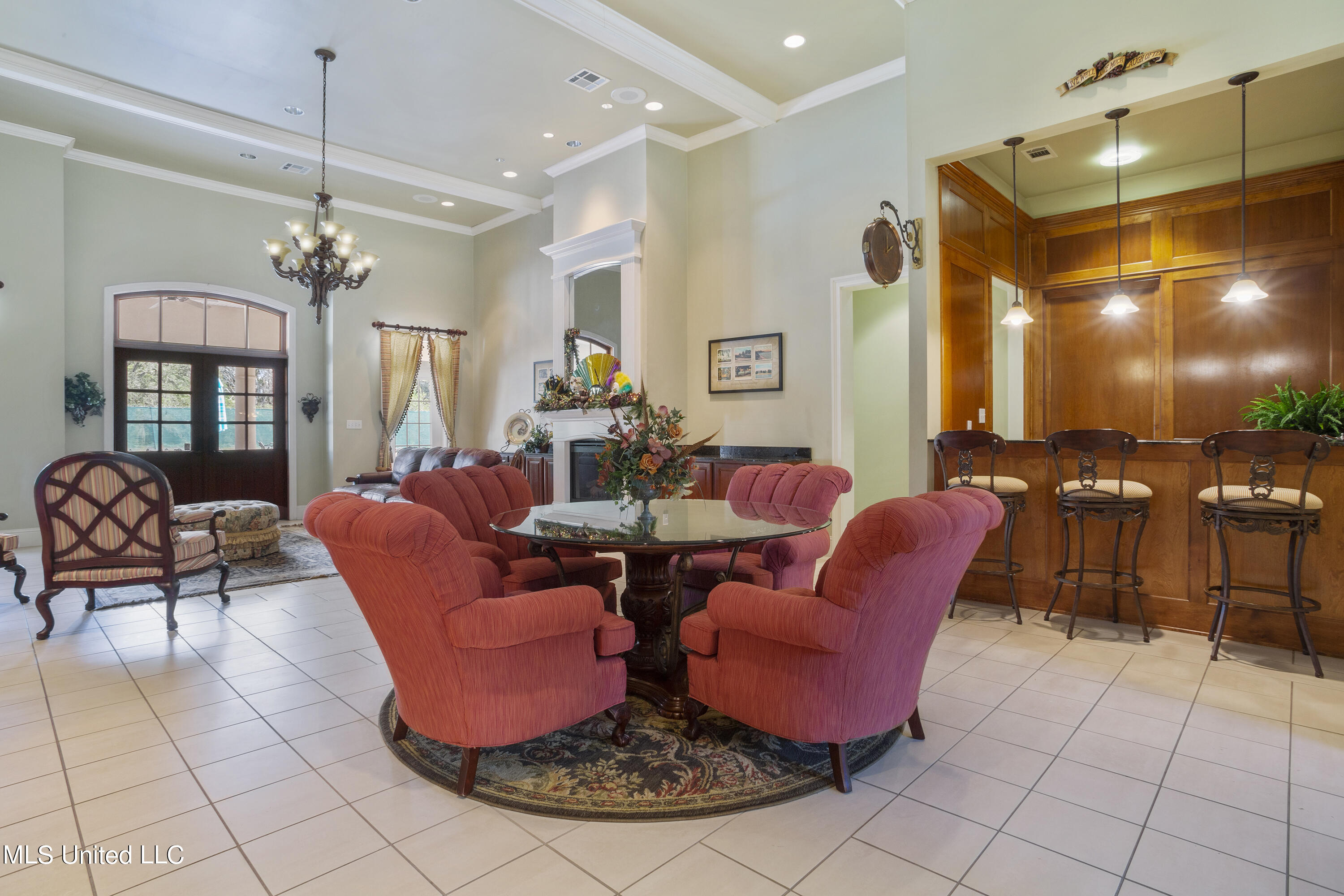 426 Elegans Court, 426