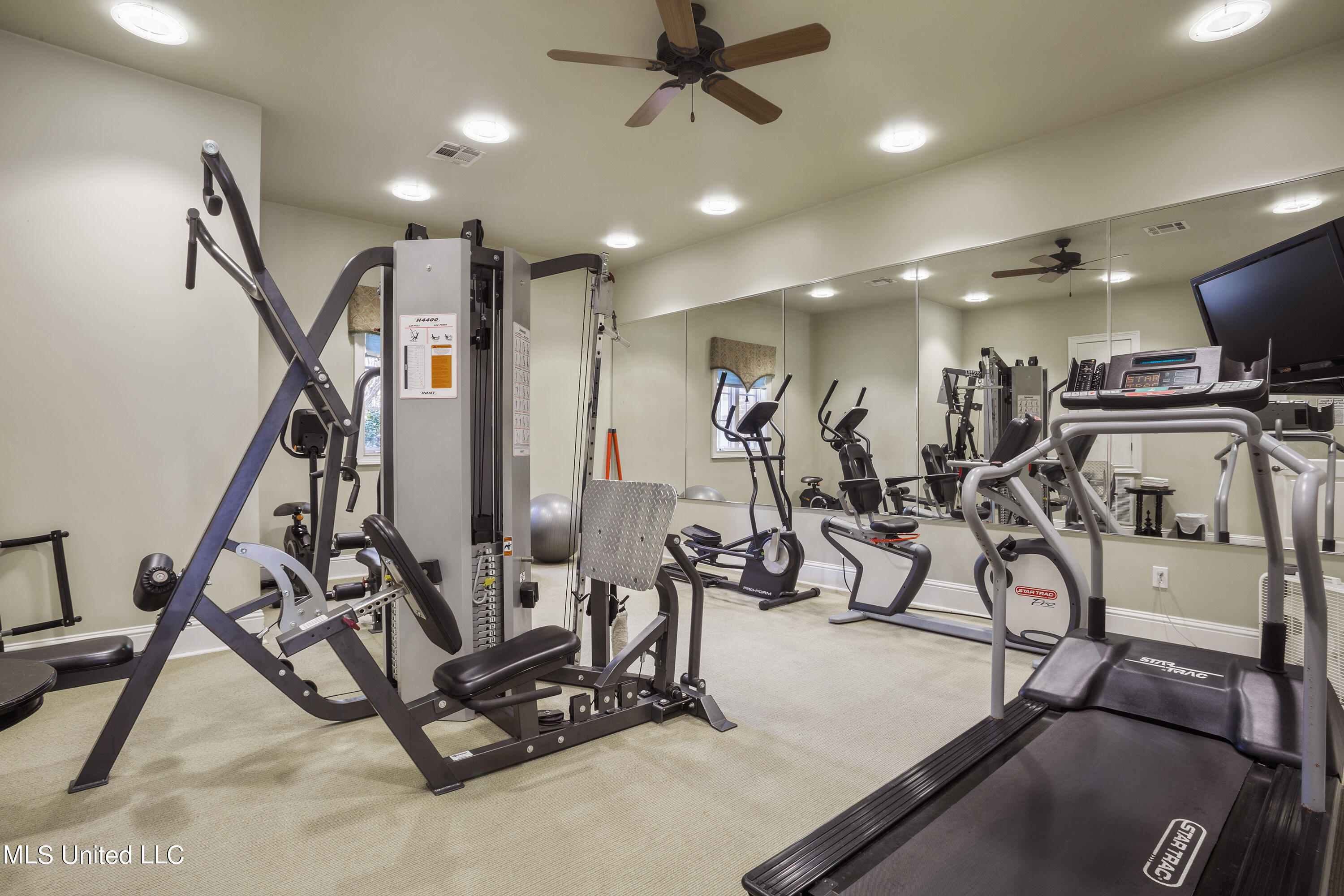 426 Elegans Court, 426