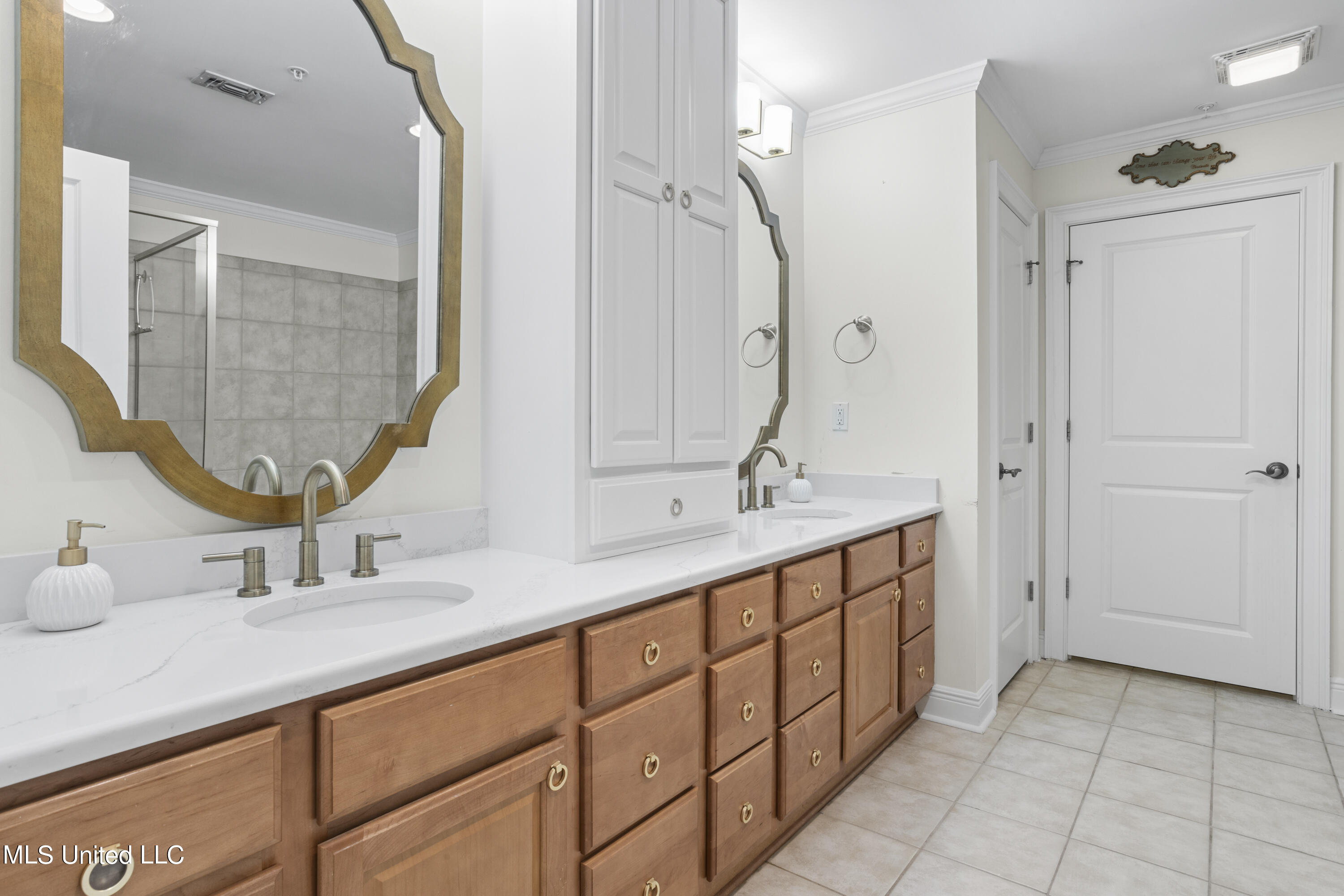 426 Elegans Court, 426