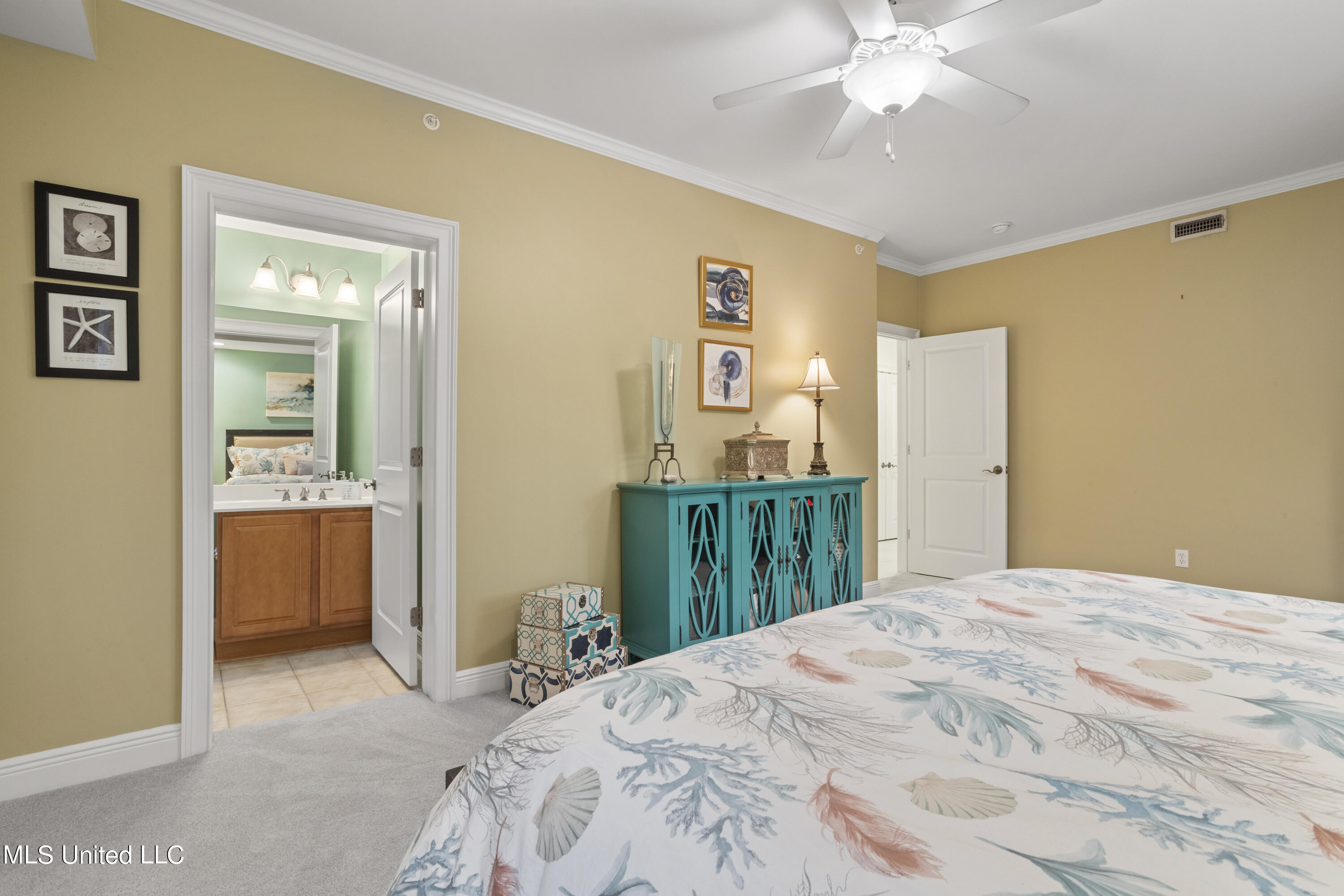 426 Elegans Court, 426
