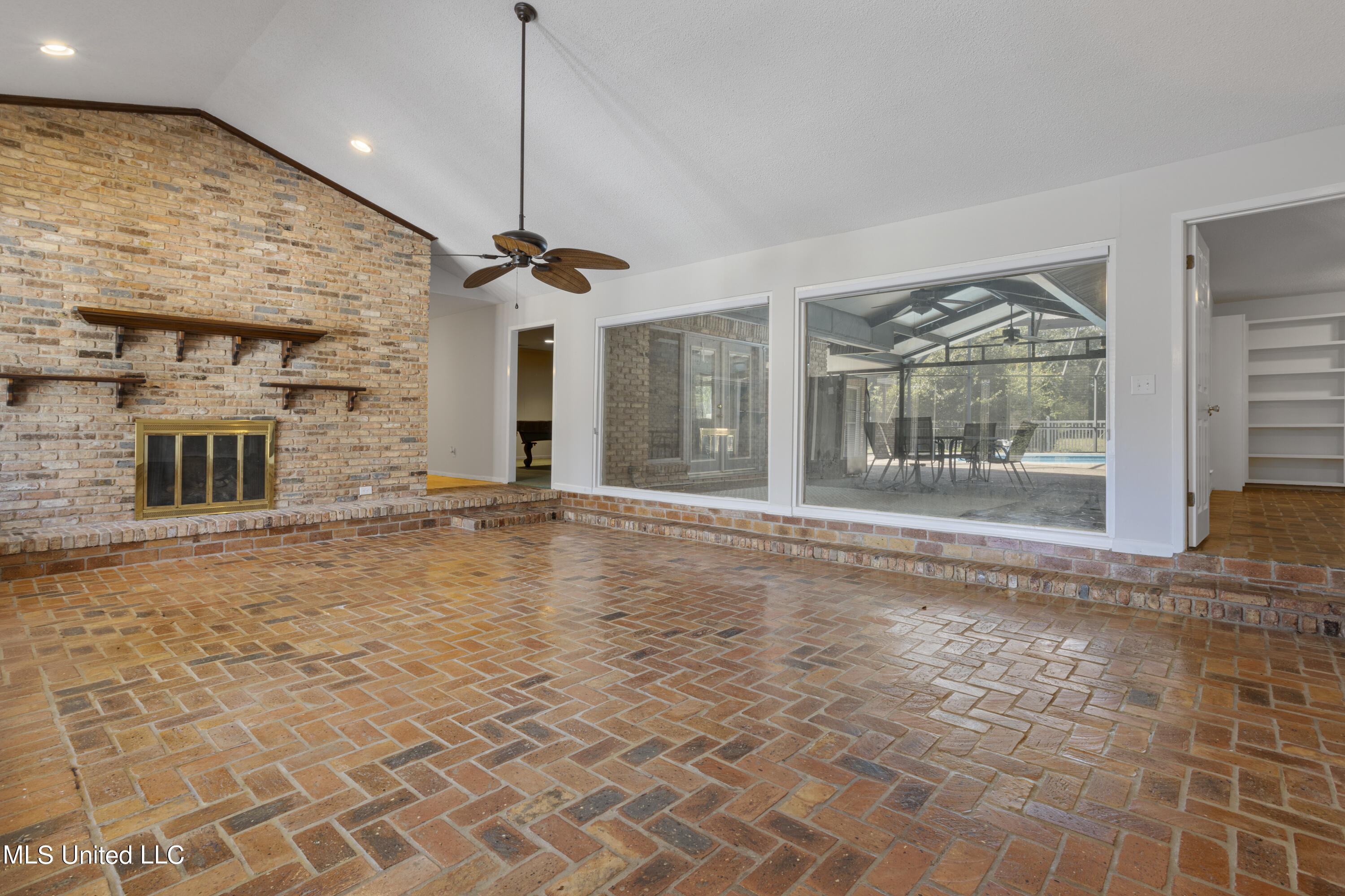 105 St Andrews Drive