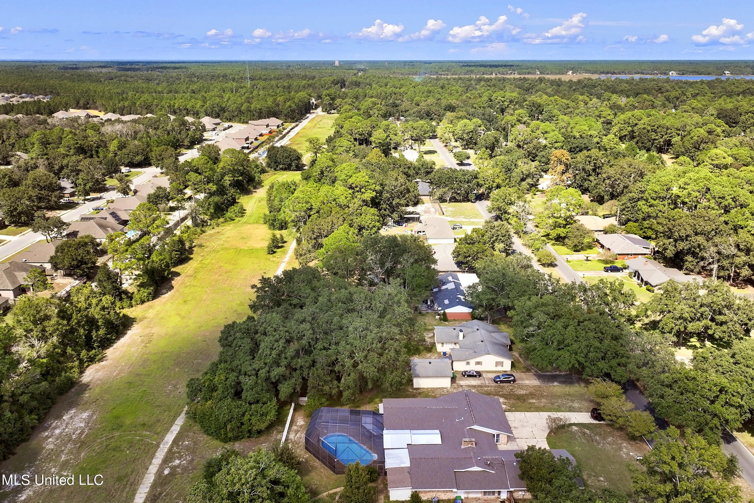 105 St Andrews Drive