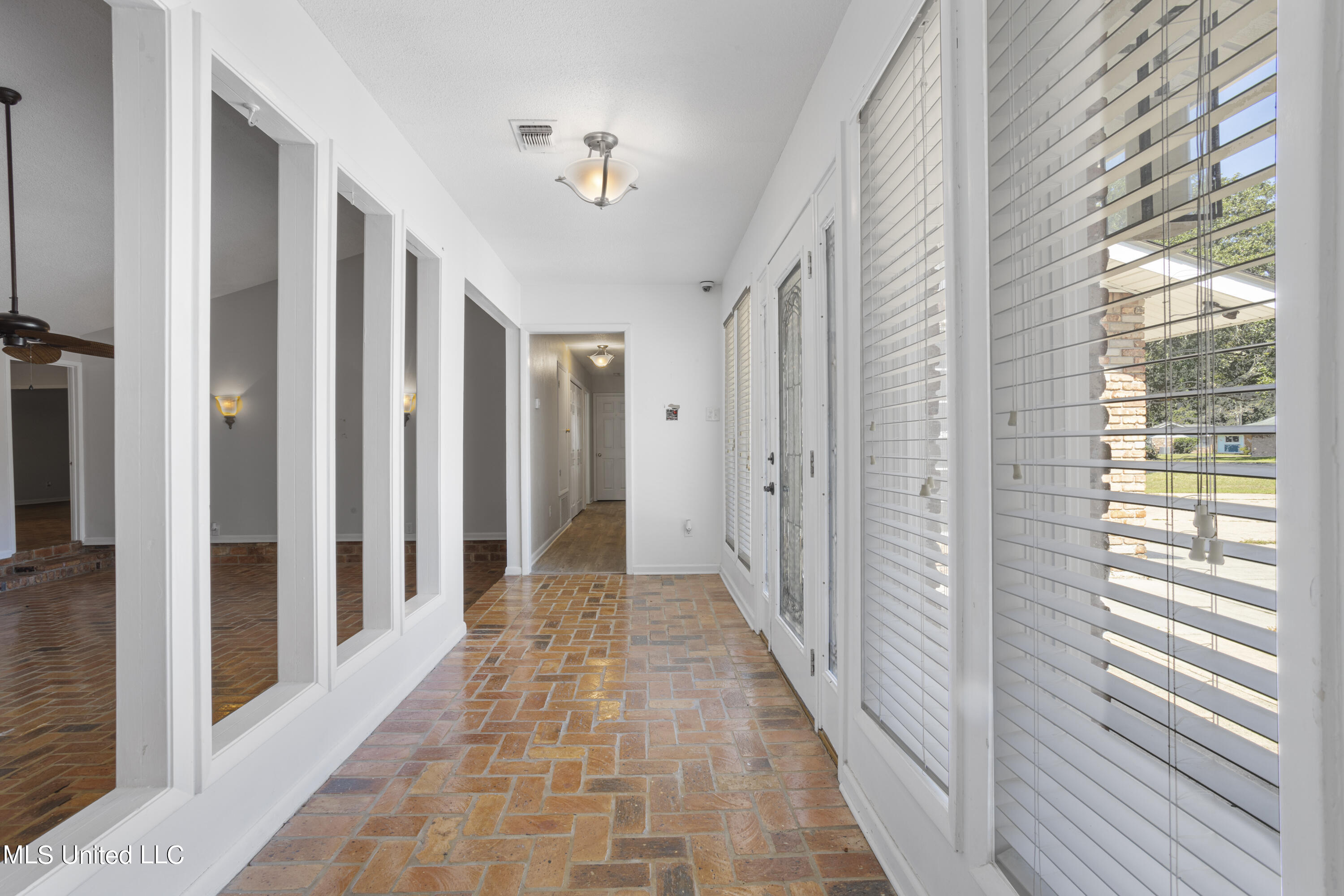 105 St Andrews Drive