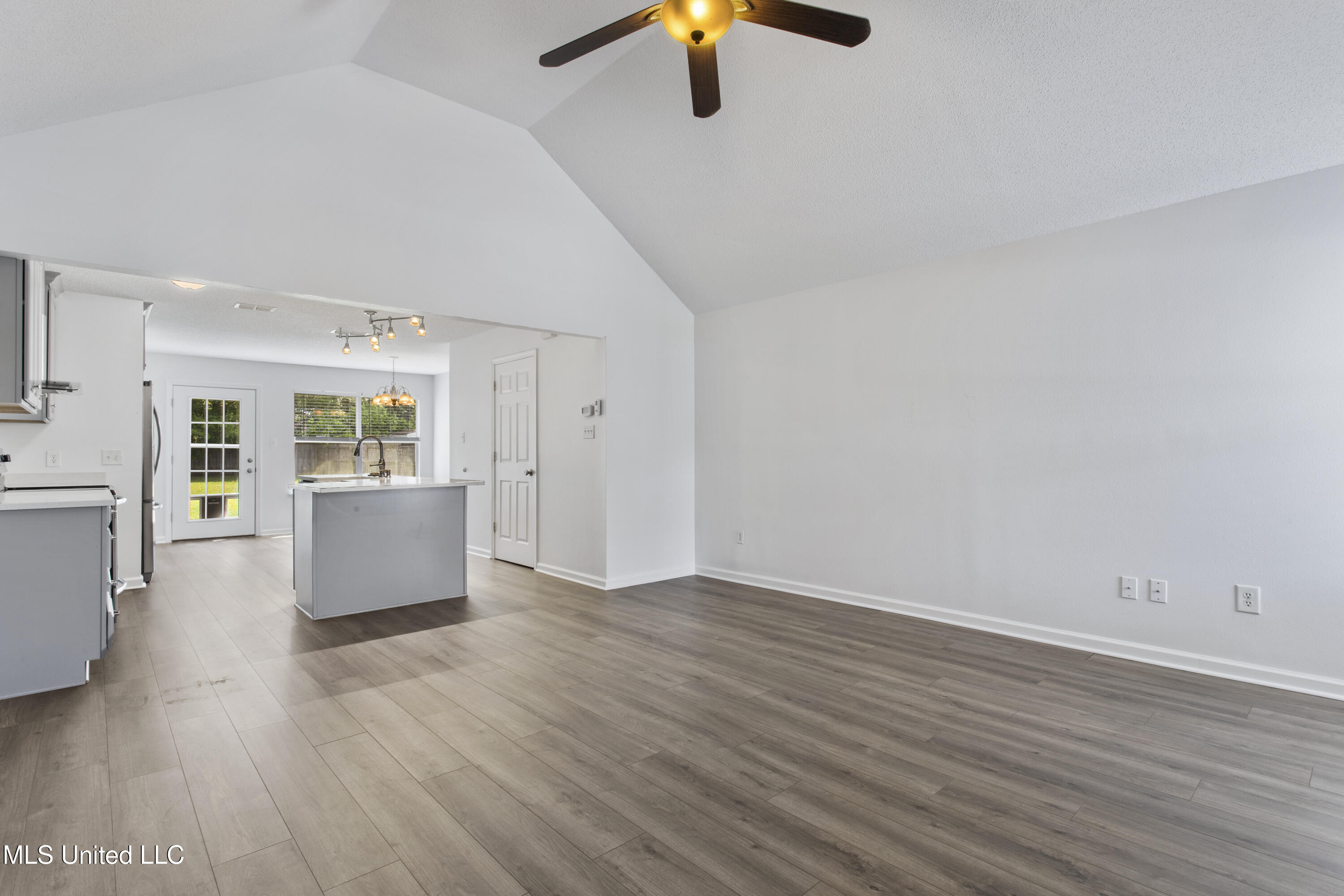 10316 Cottage Court, D'Iberville