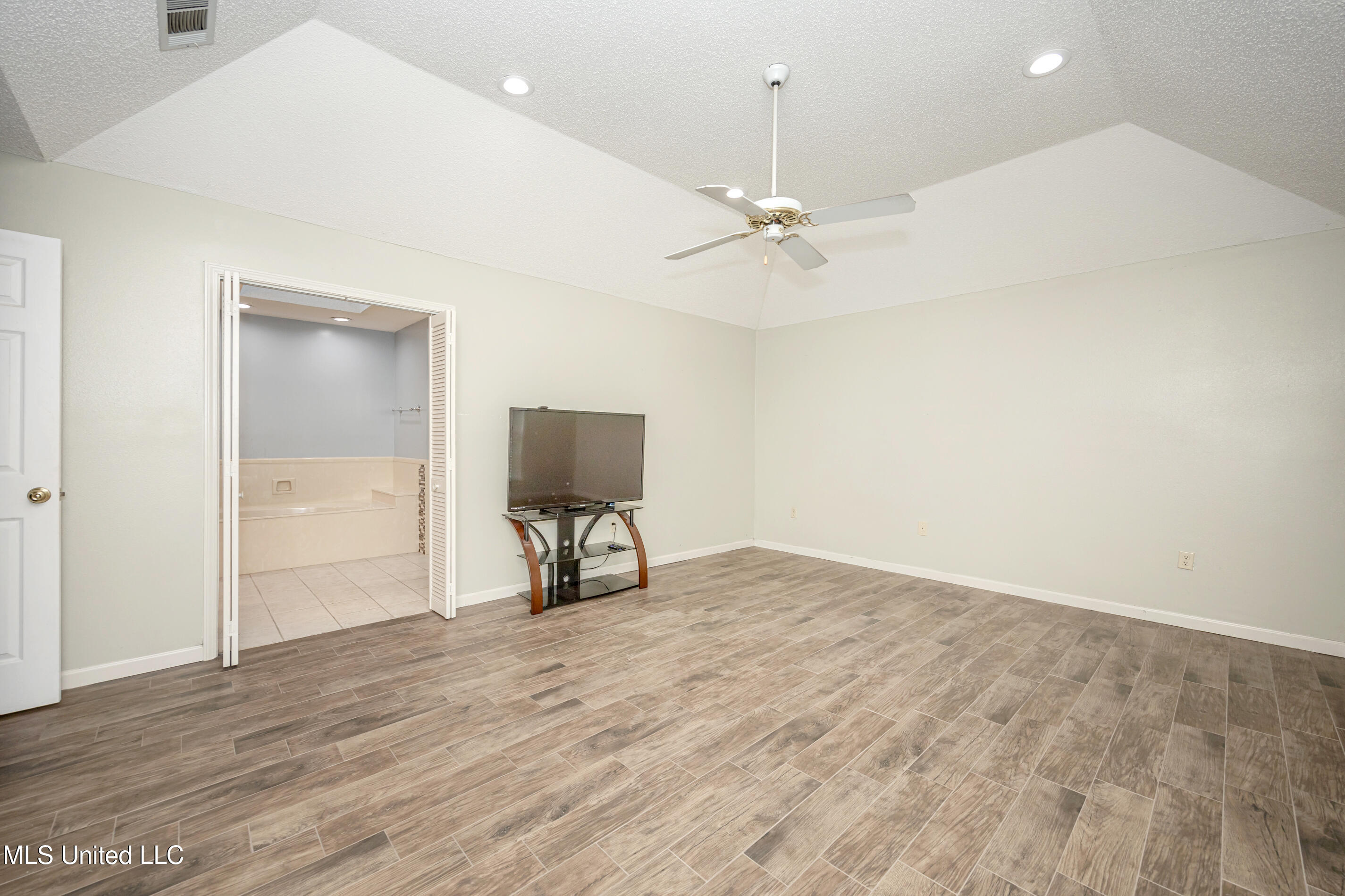 221 Tantallon Drive