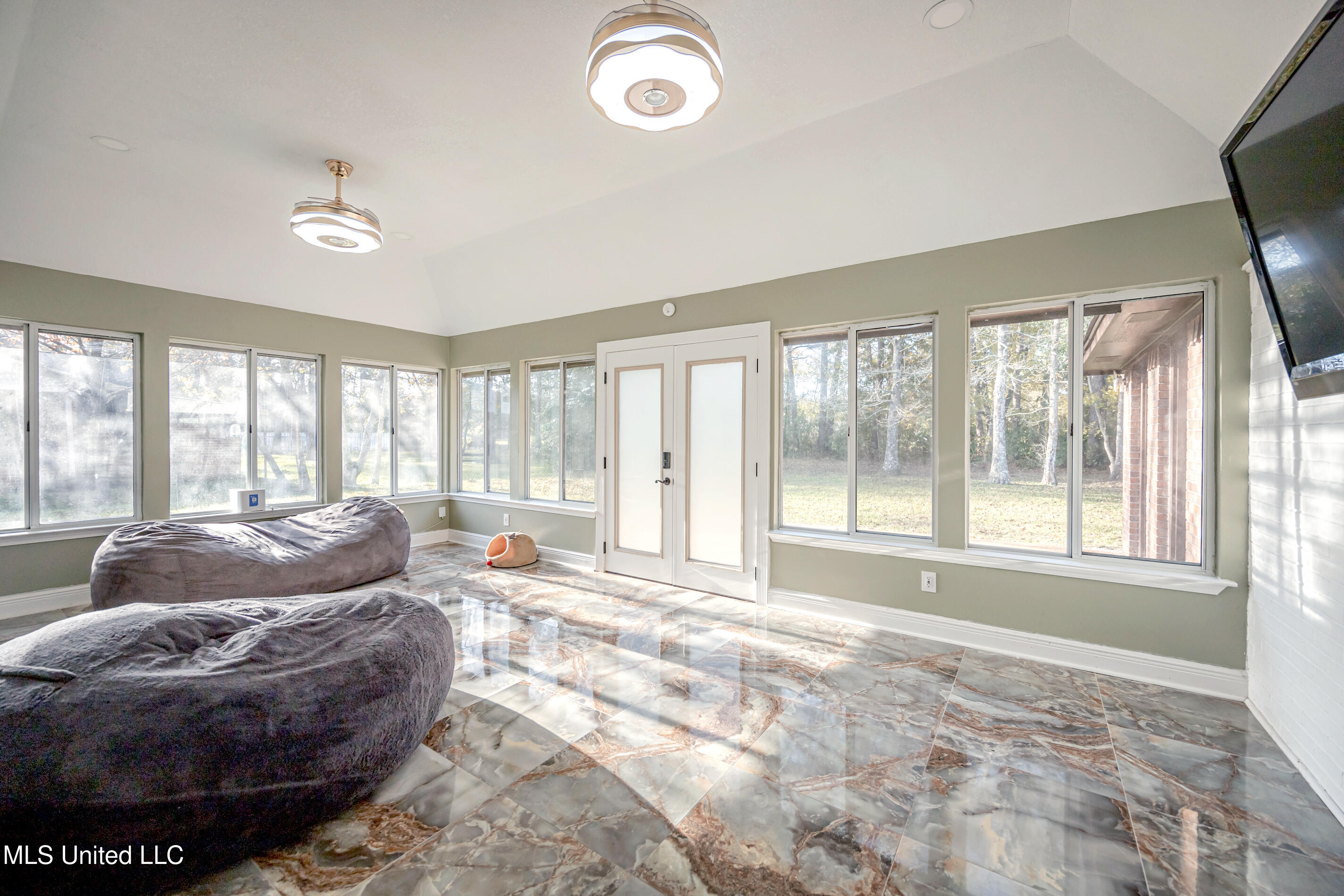 221 Tantallon Drive
