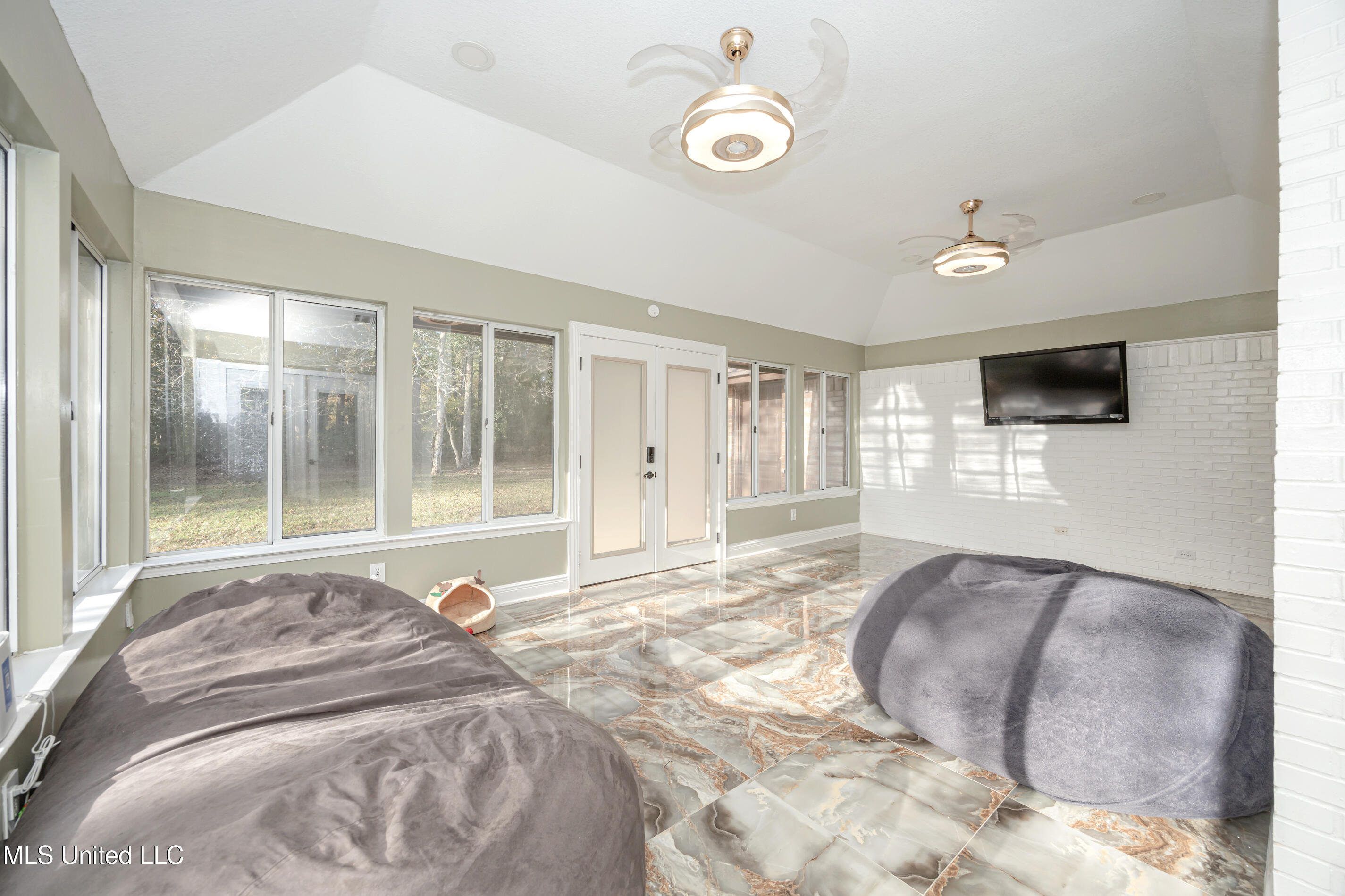 221 Tantallon Drive