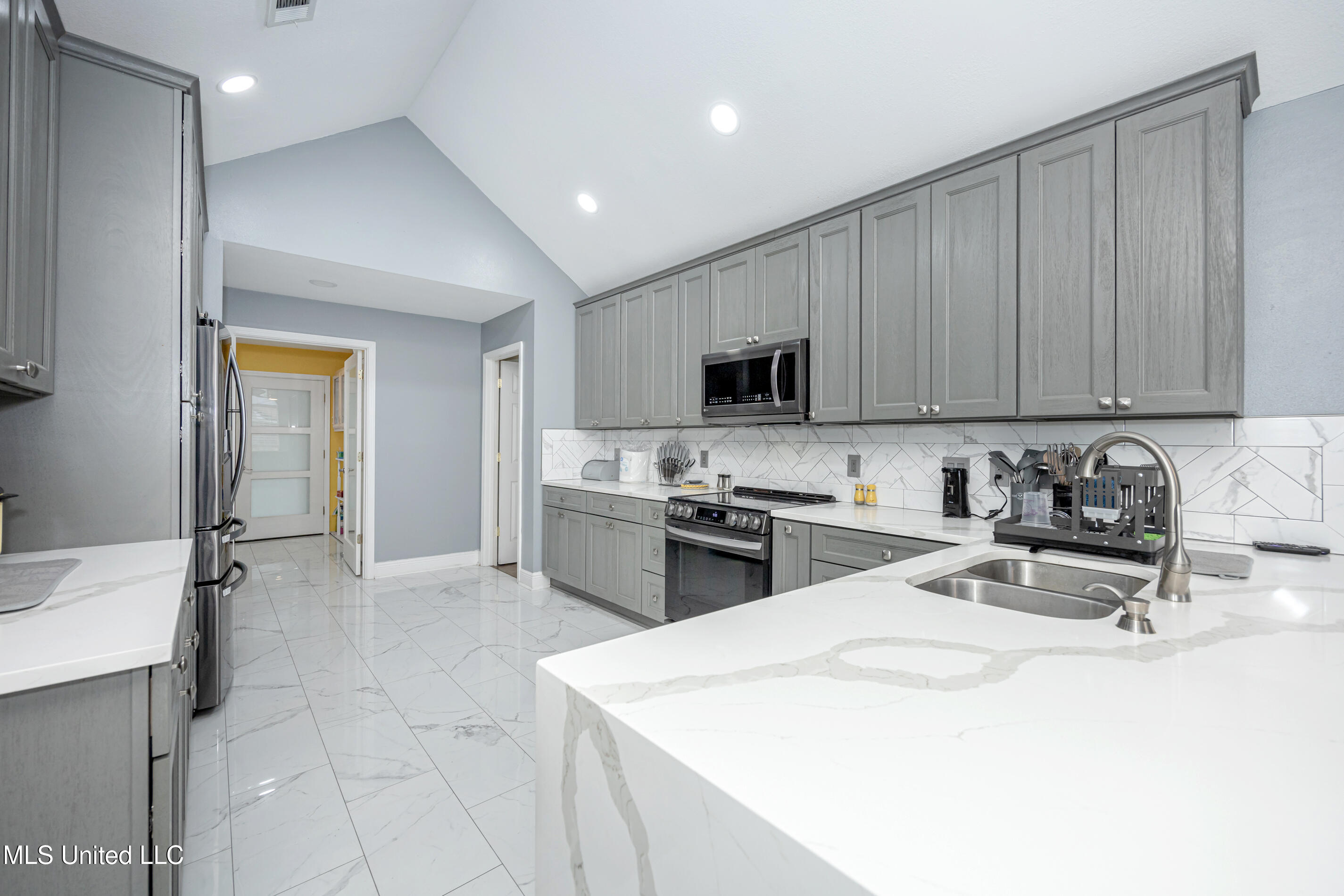 221 Tantallon Drive
