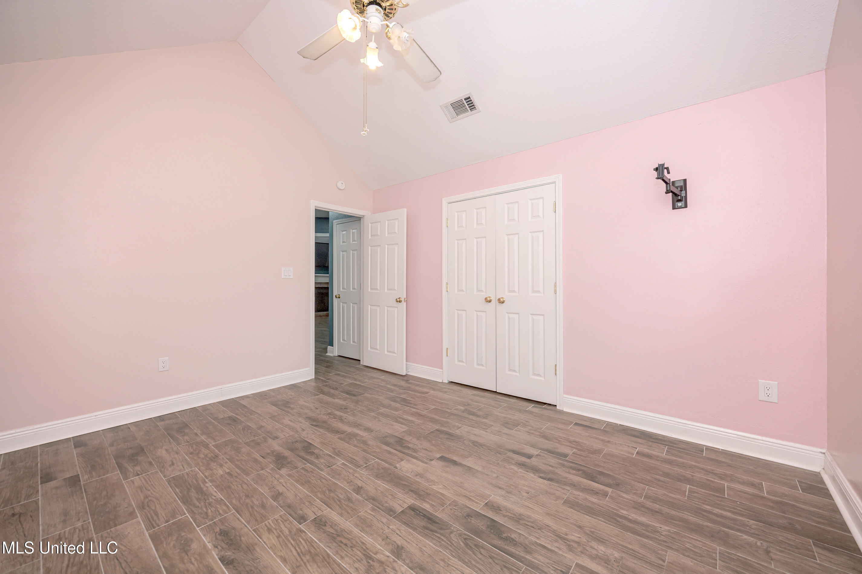 221 Tantallon Drive