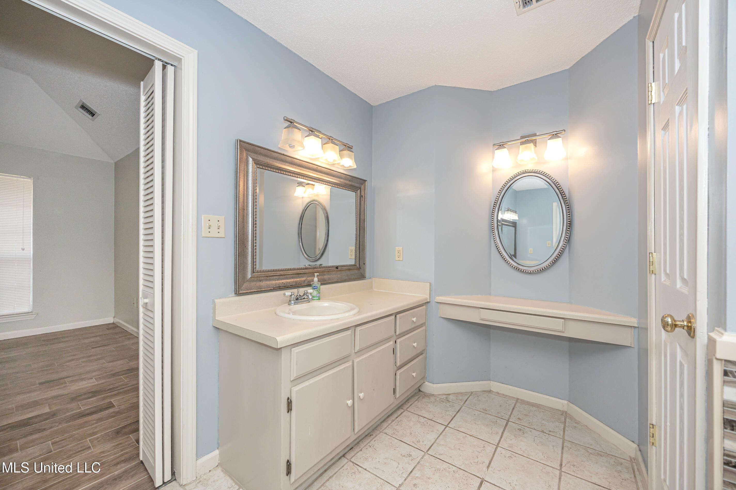 221 Tantallon Drive