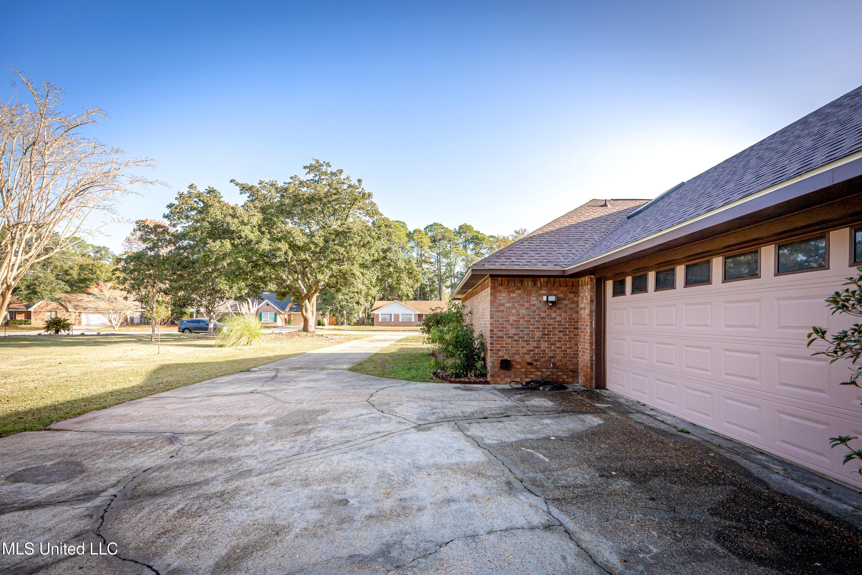 221 Tantallon Drive