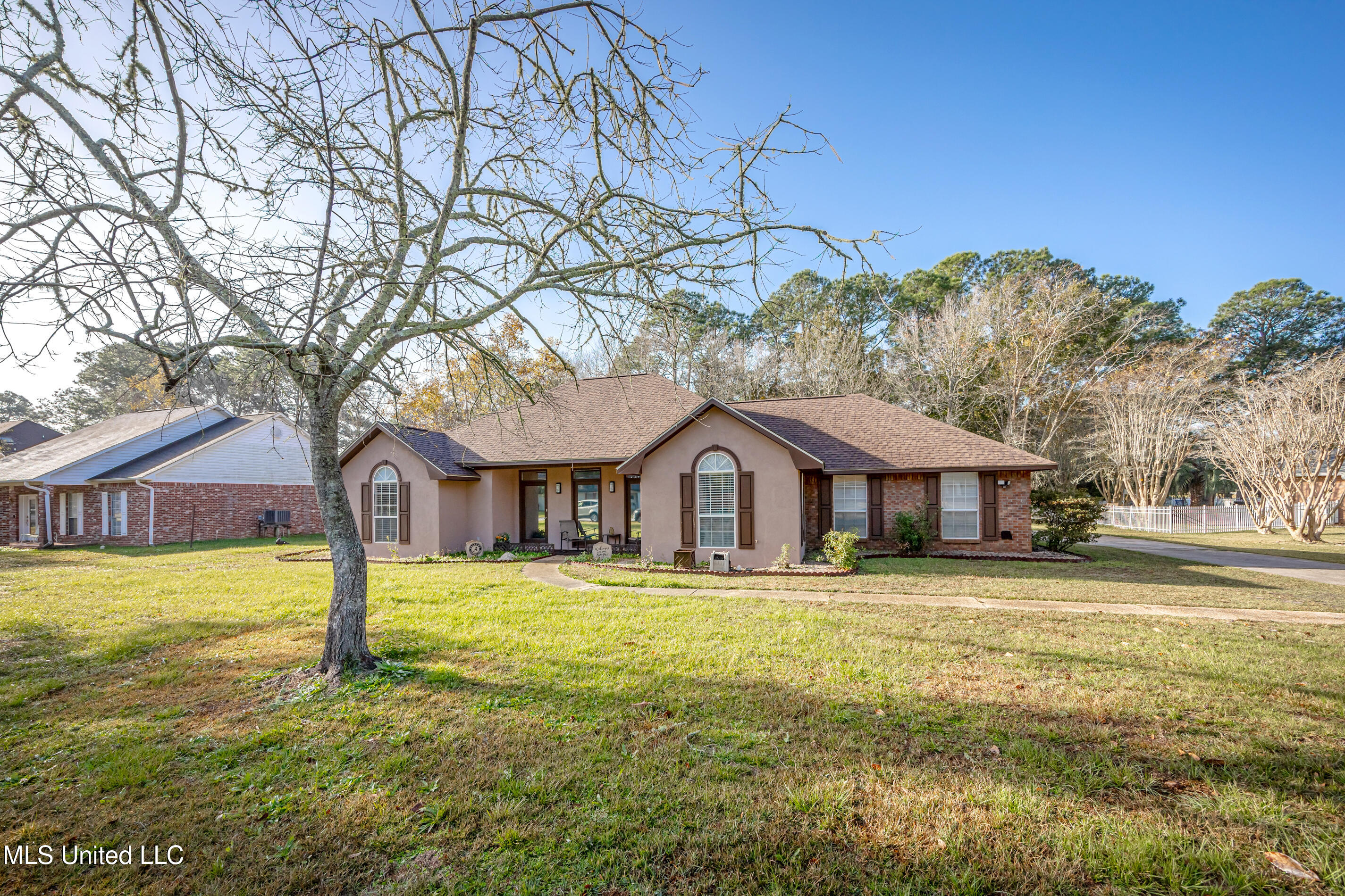 221 Tantallon Drive