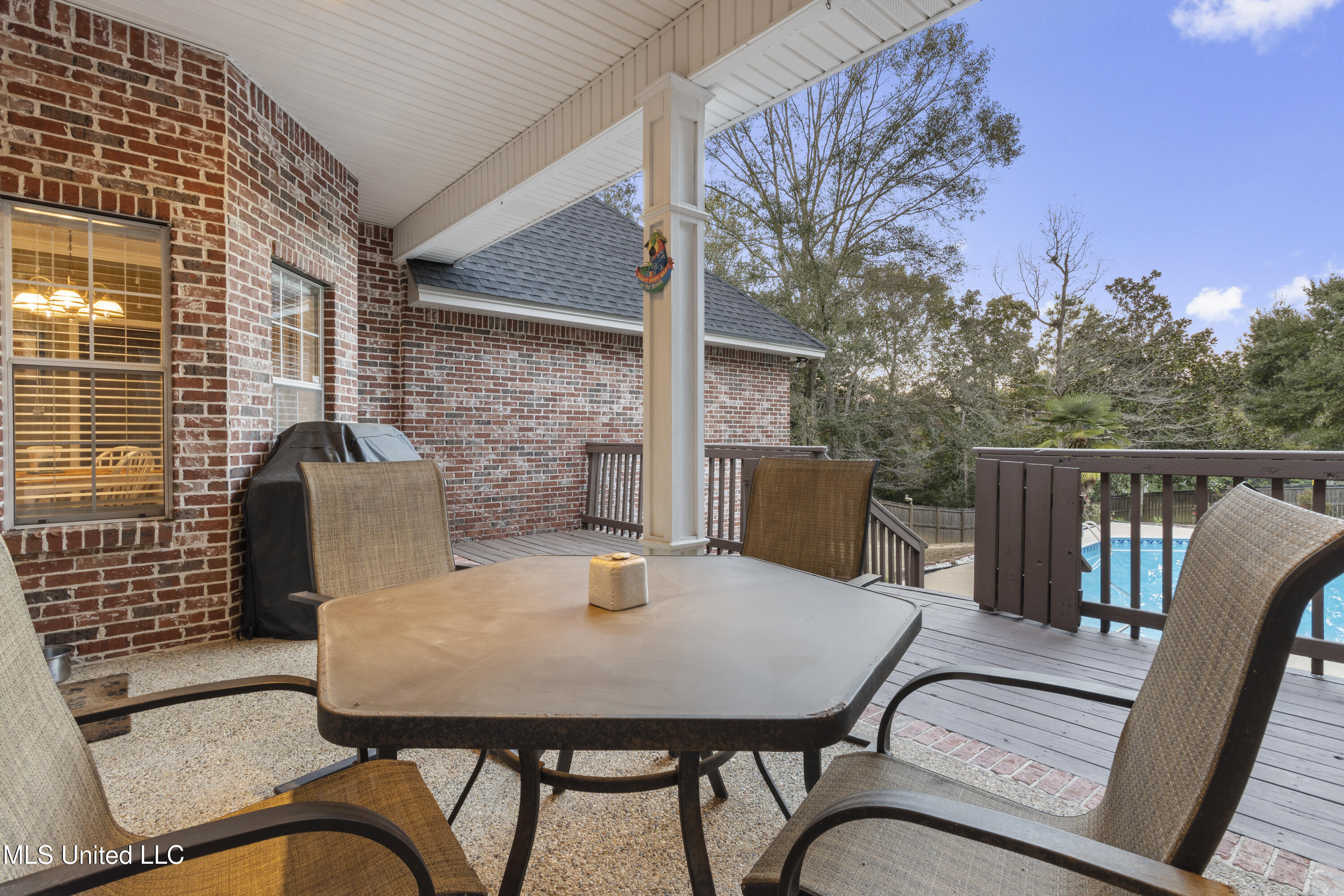 13208 Country Trail