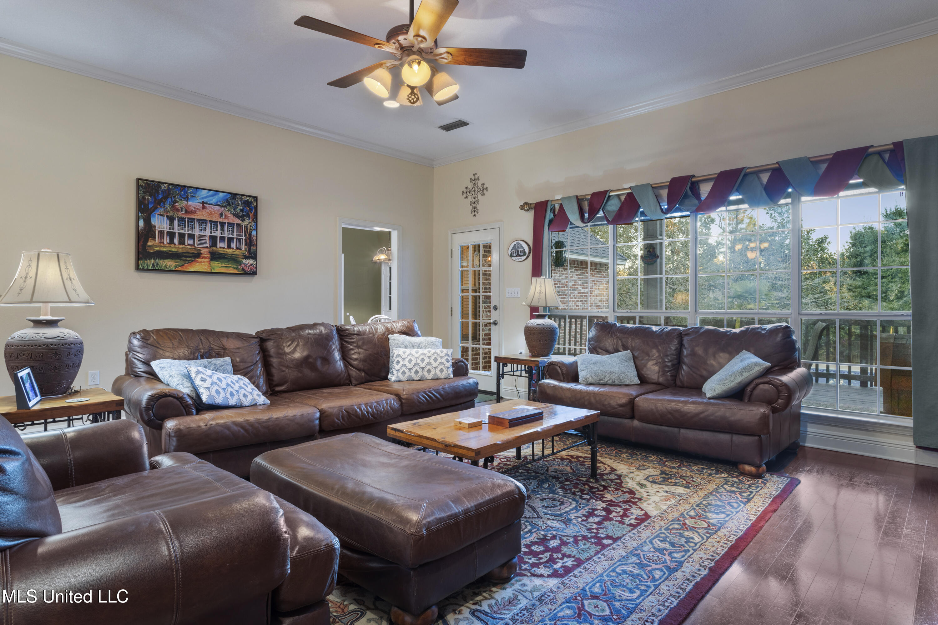 13208 Country Trail