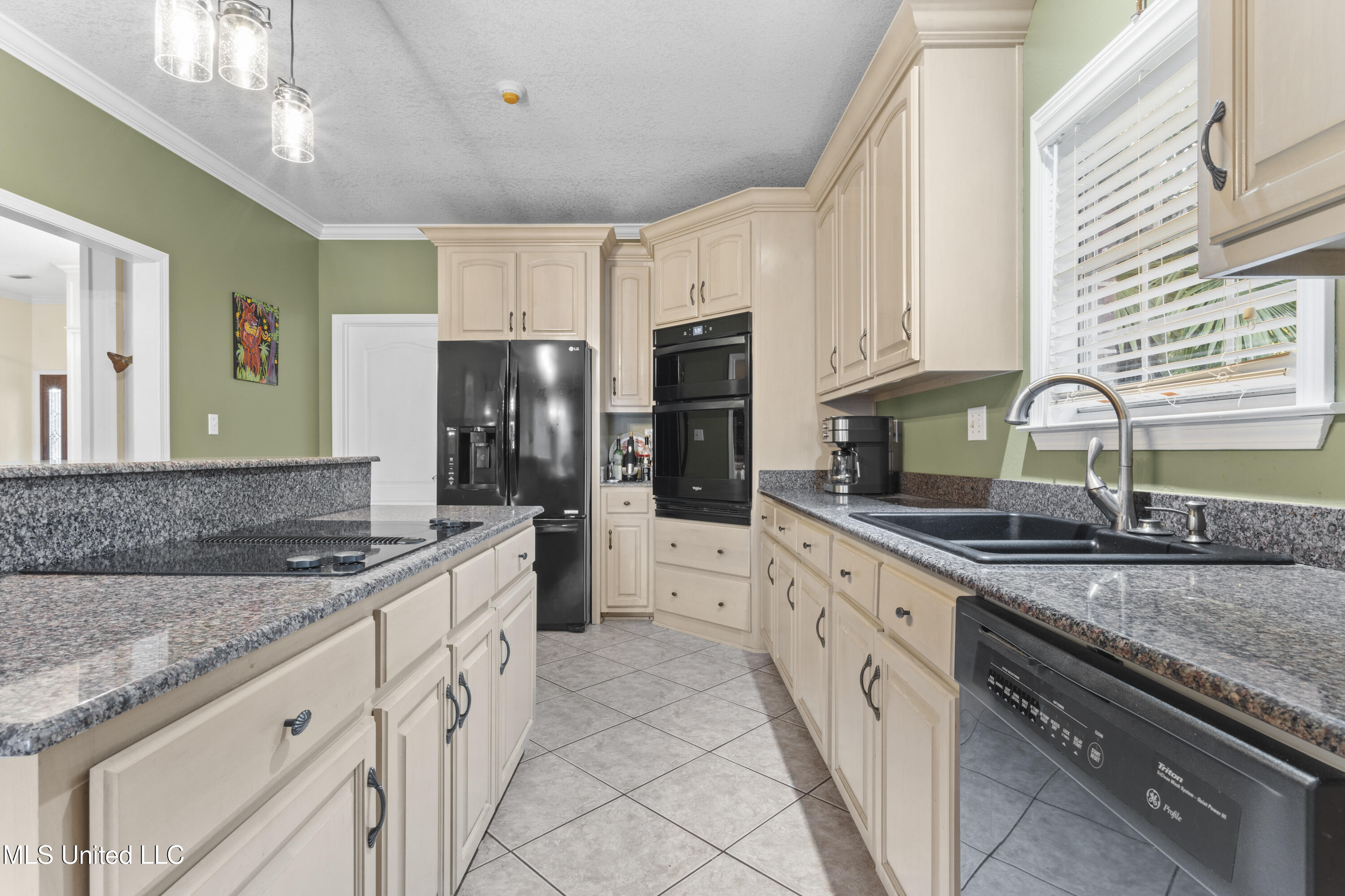 13208 Country Trail