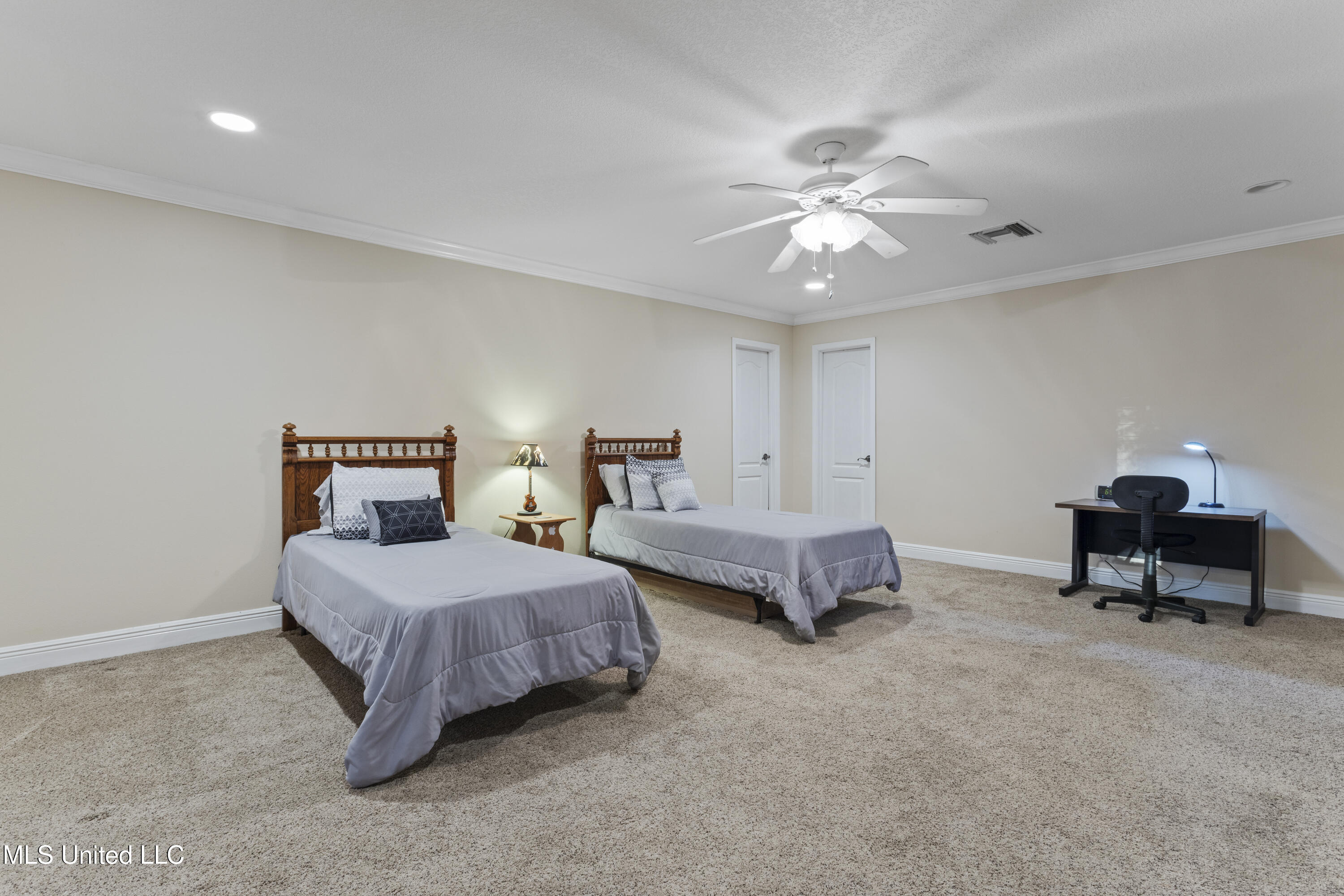 13208 Country Trail
