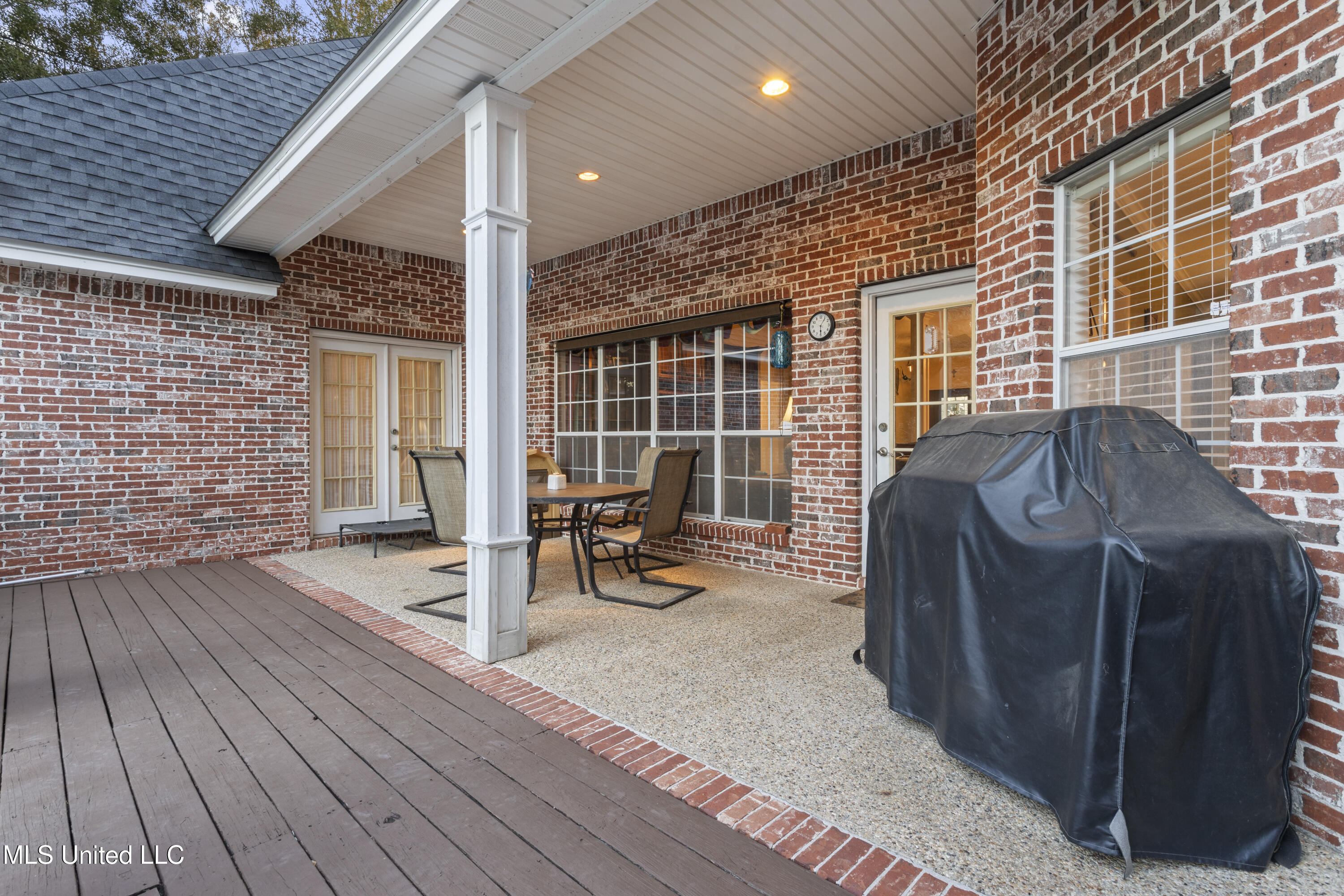13208 Country Trail