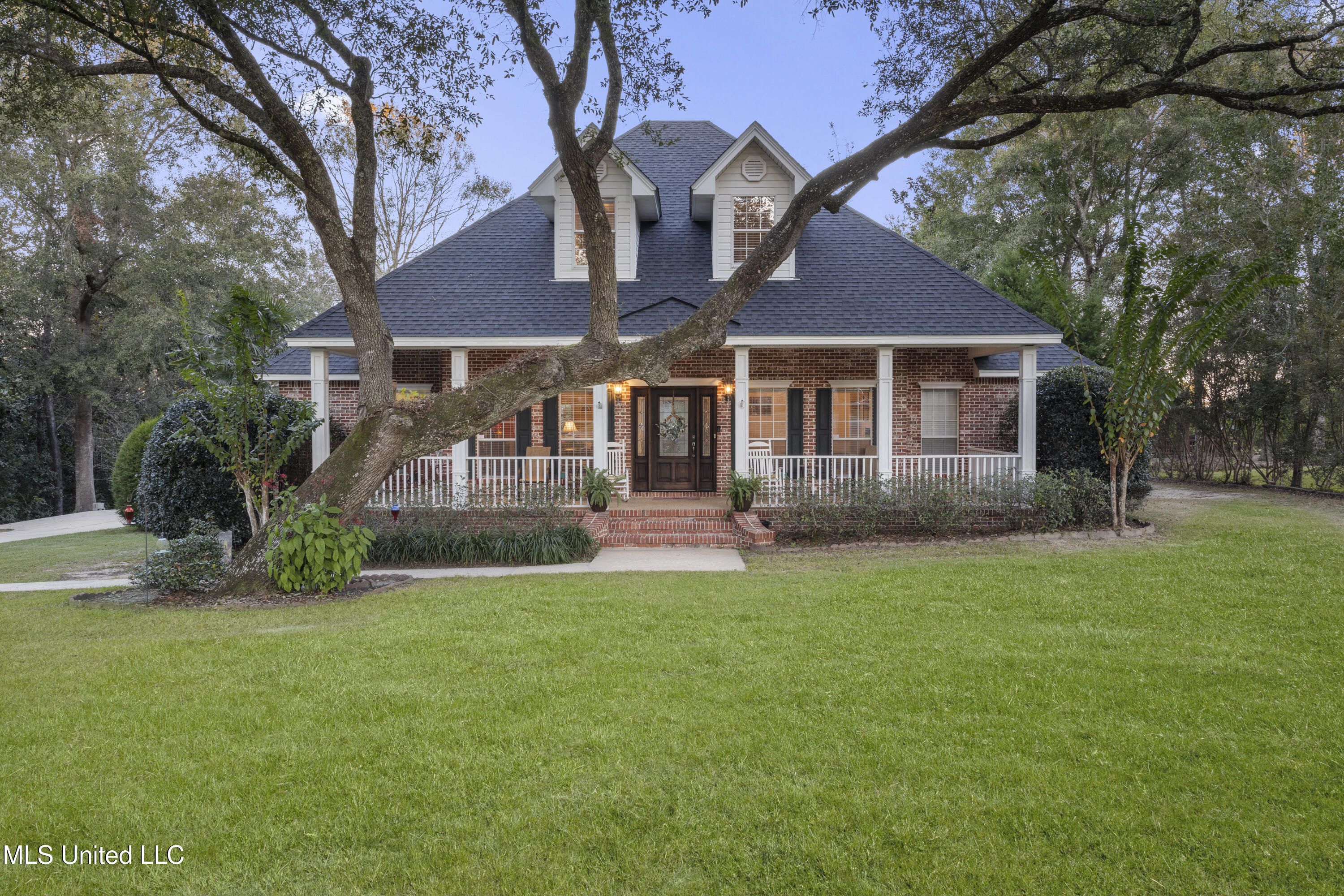 13208 Country Trail