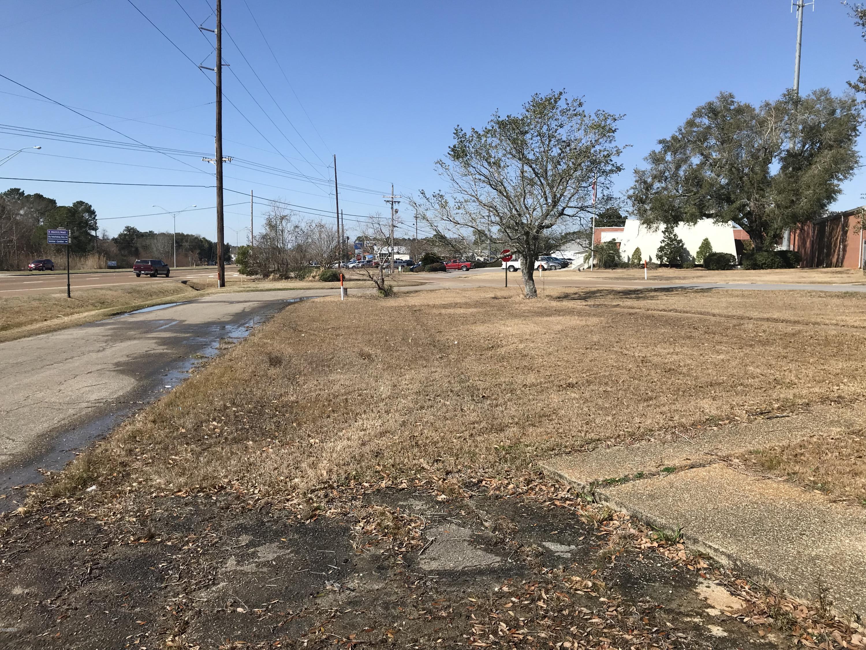 424 Highway 90