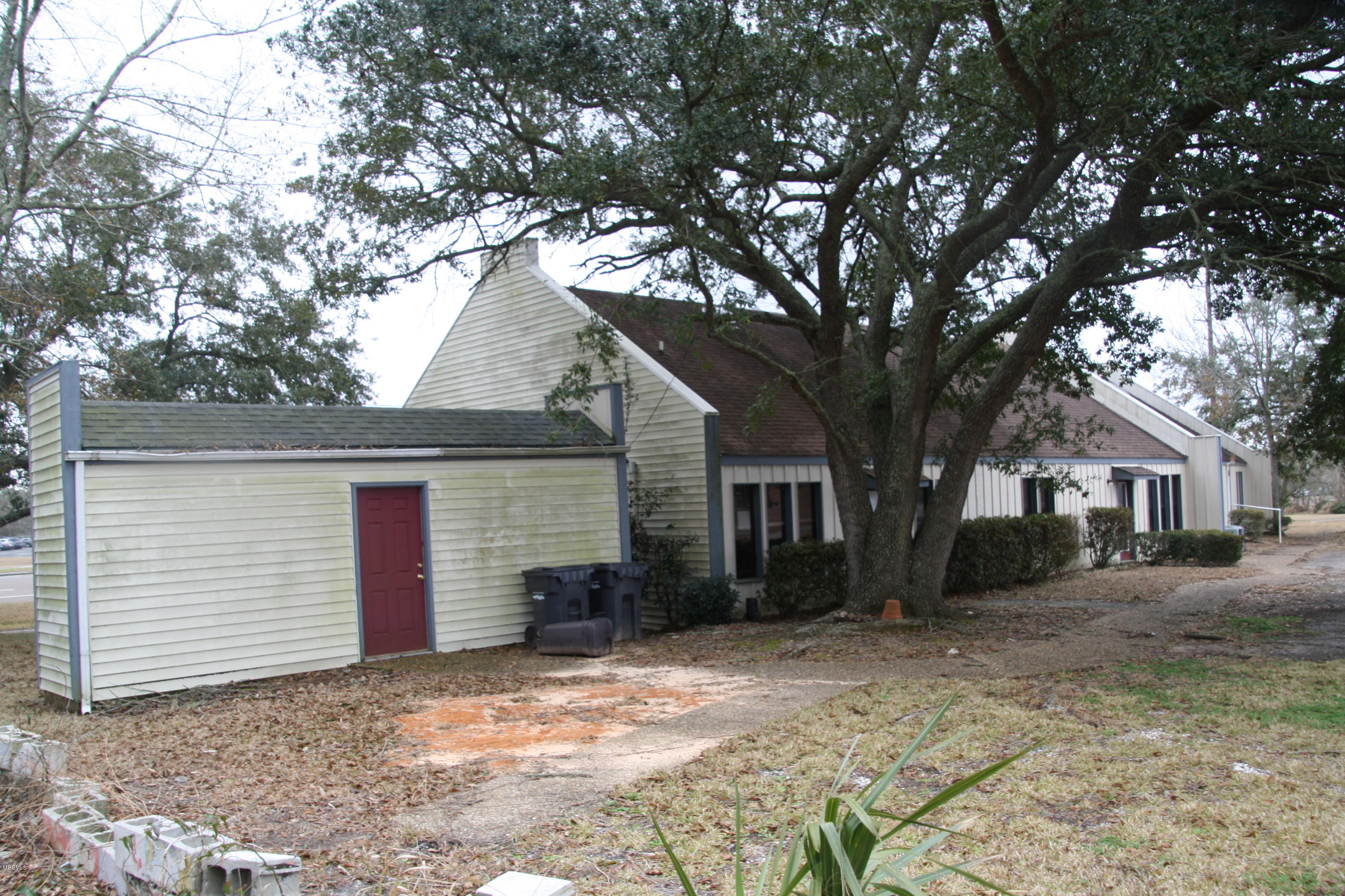 424 Highway 90