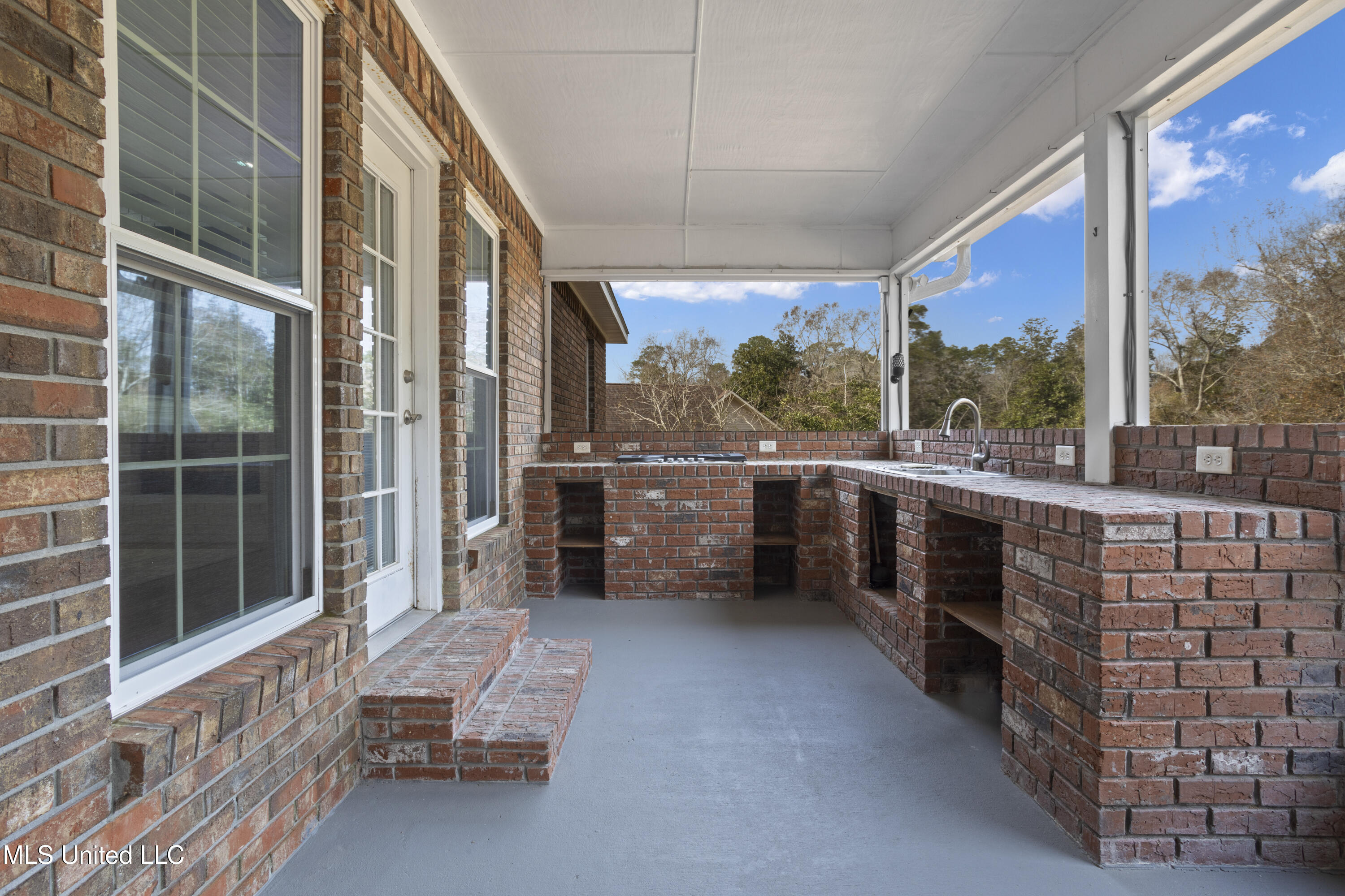13418 Damon Court