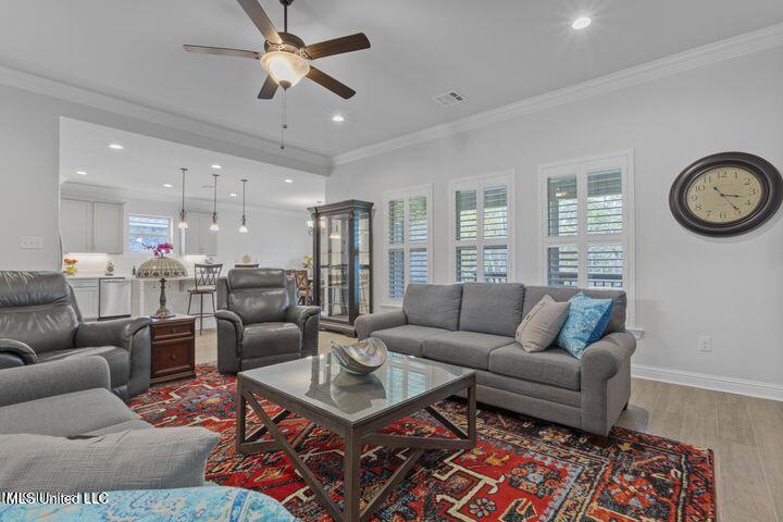 6924 Osprey Drive