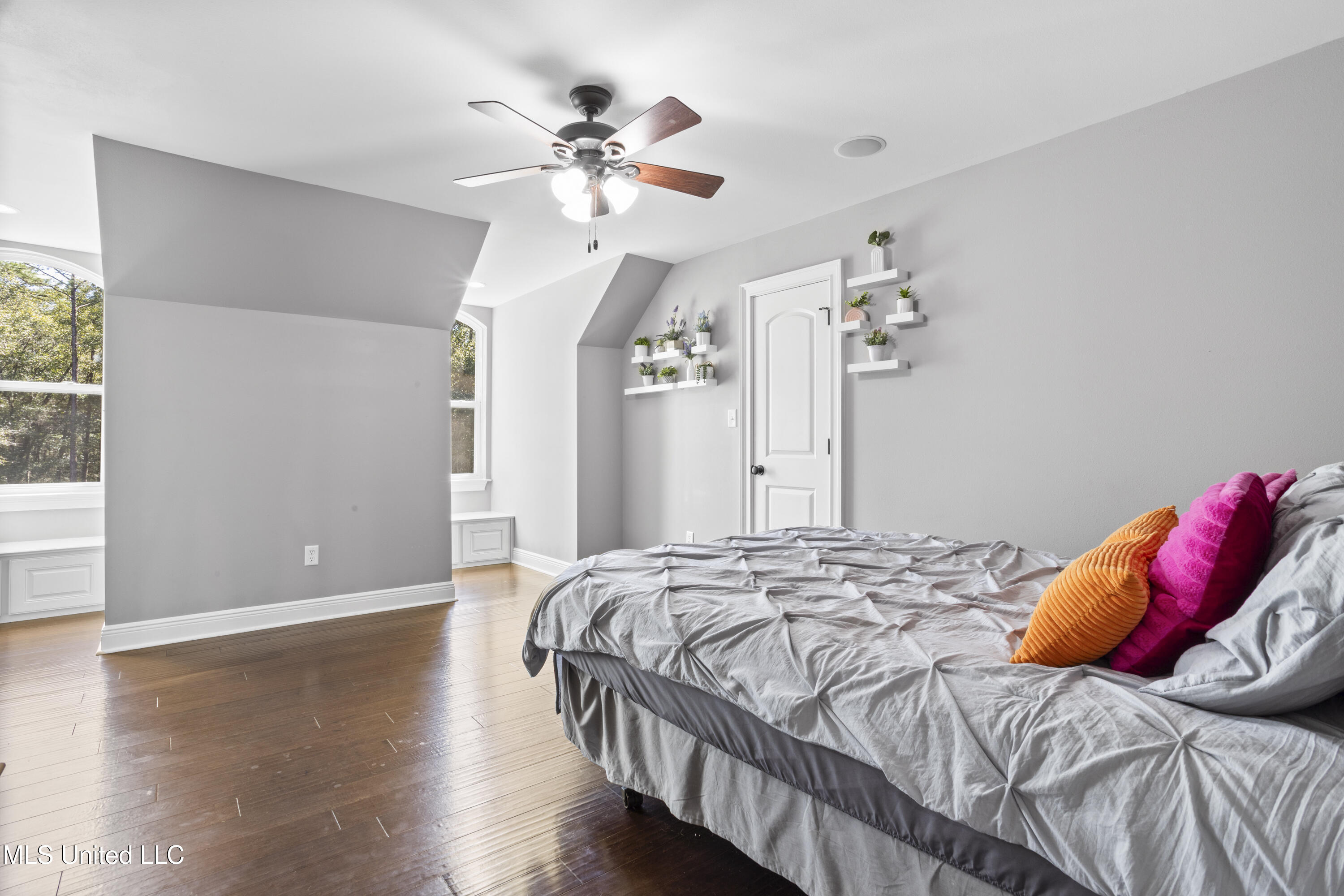 18236 Old River Road