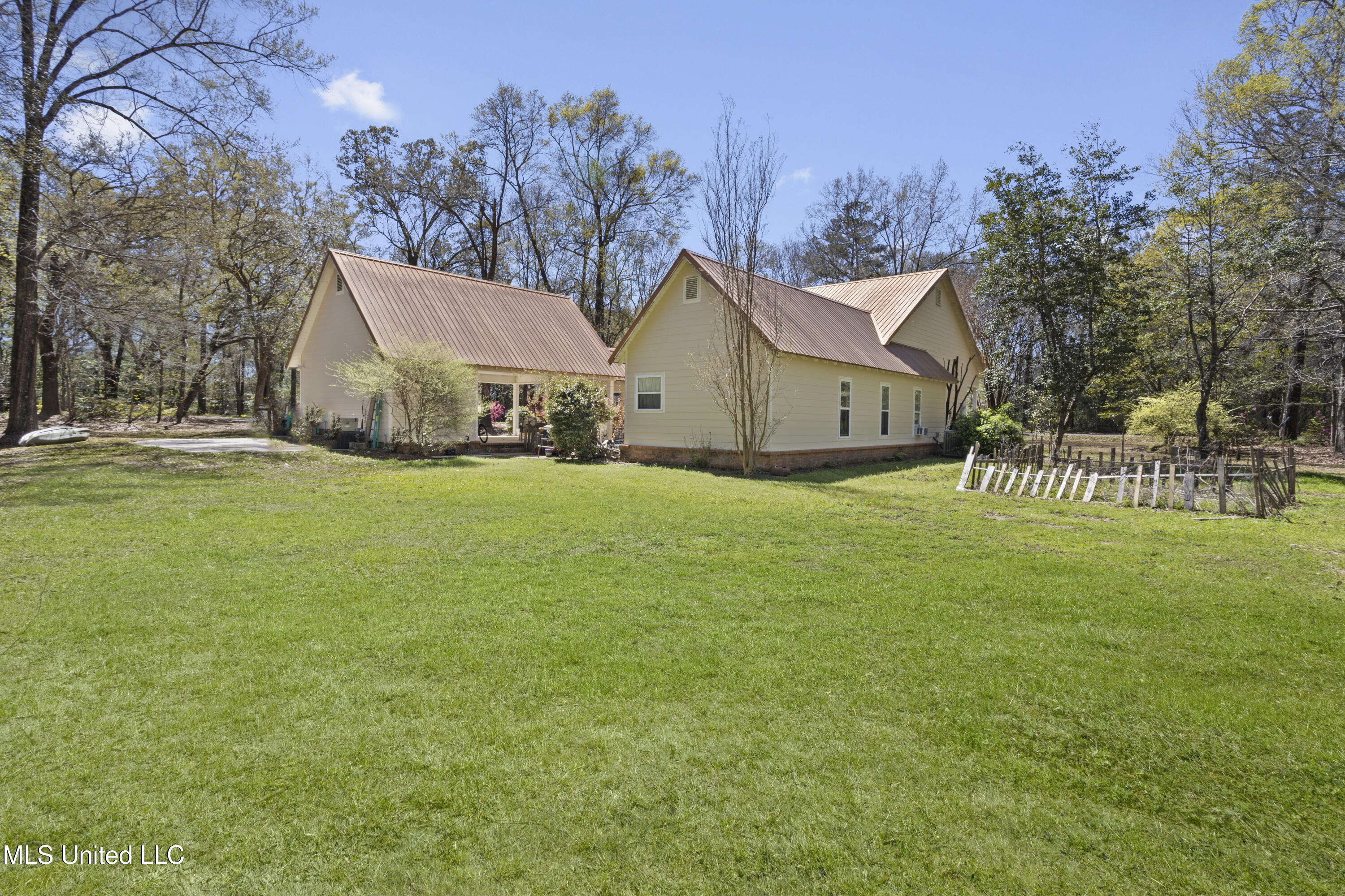 4809 Ashmore Drive
