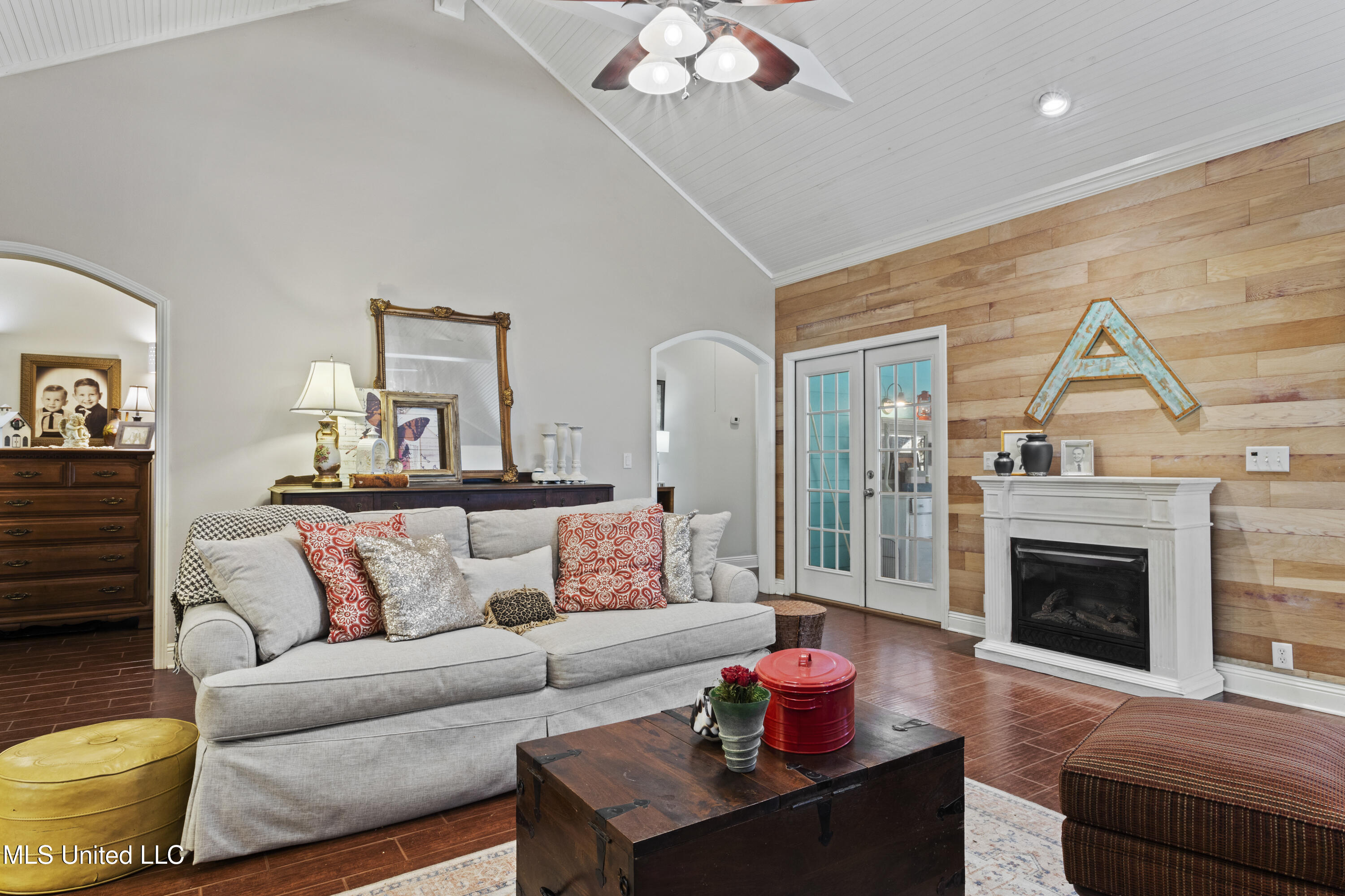4809 Ashmore Drive