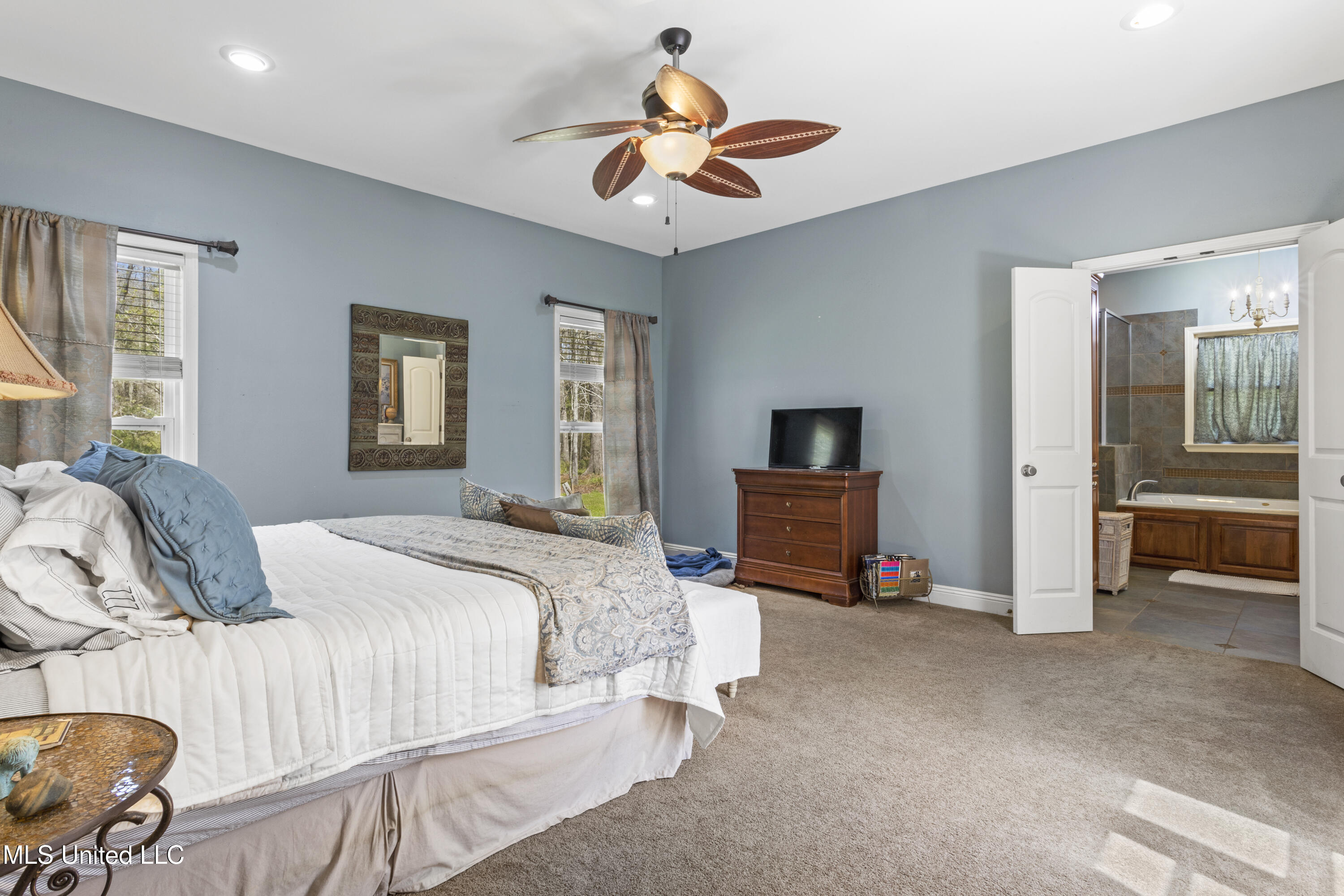 4809 Ashmore Drive