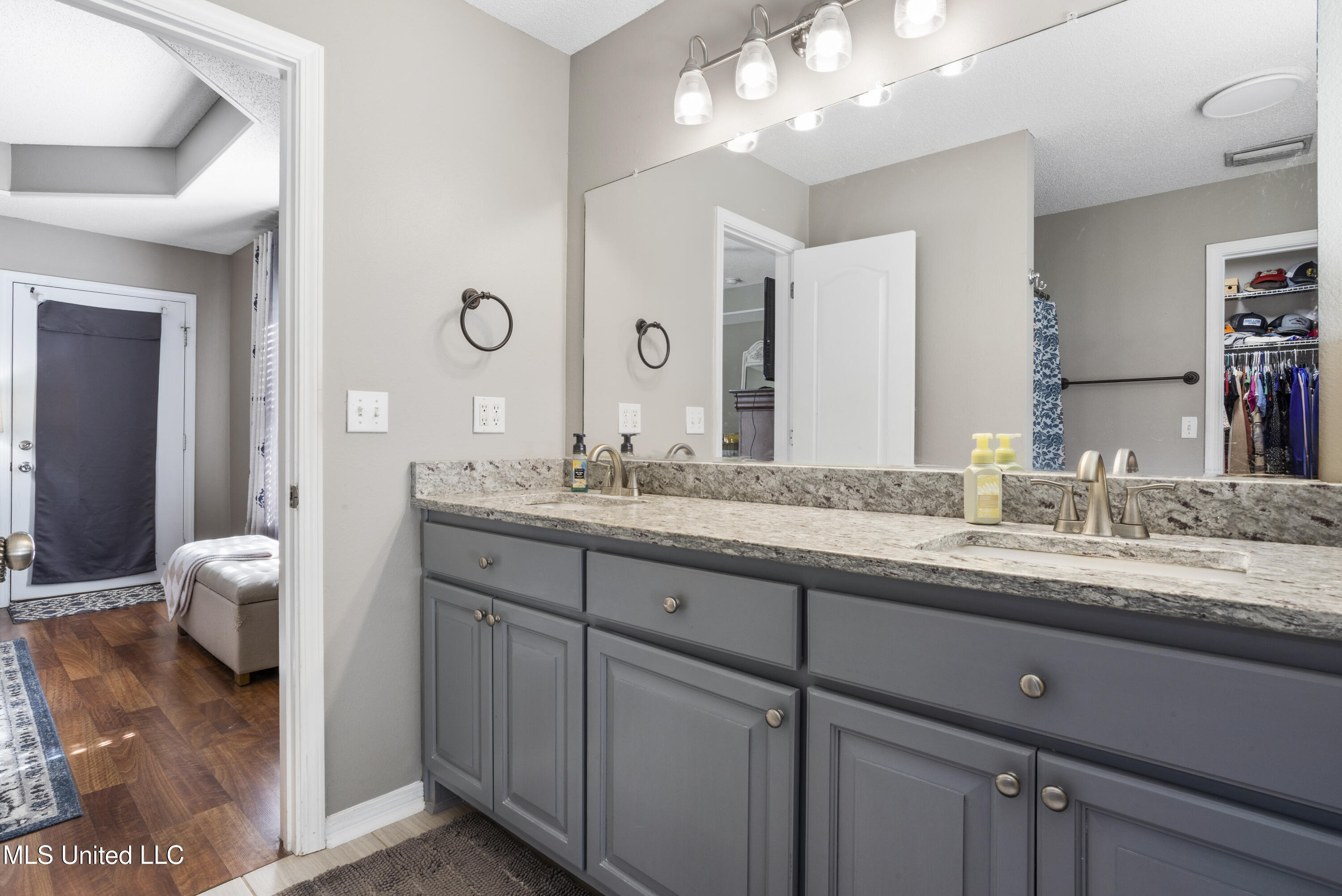 10417 Old Fort Bayou Road