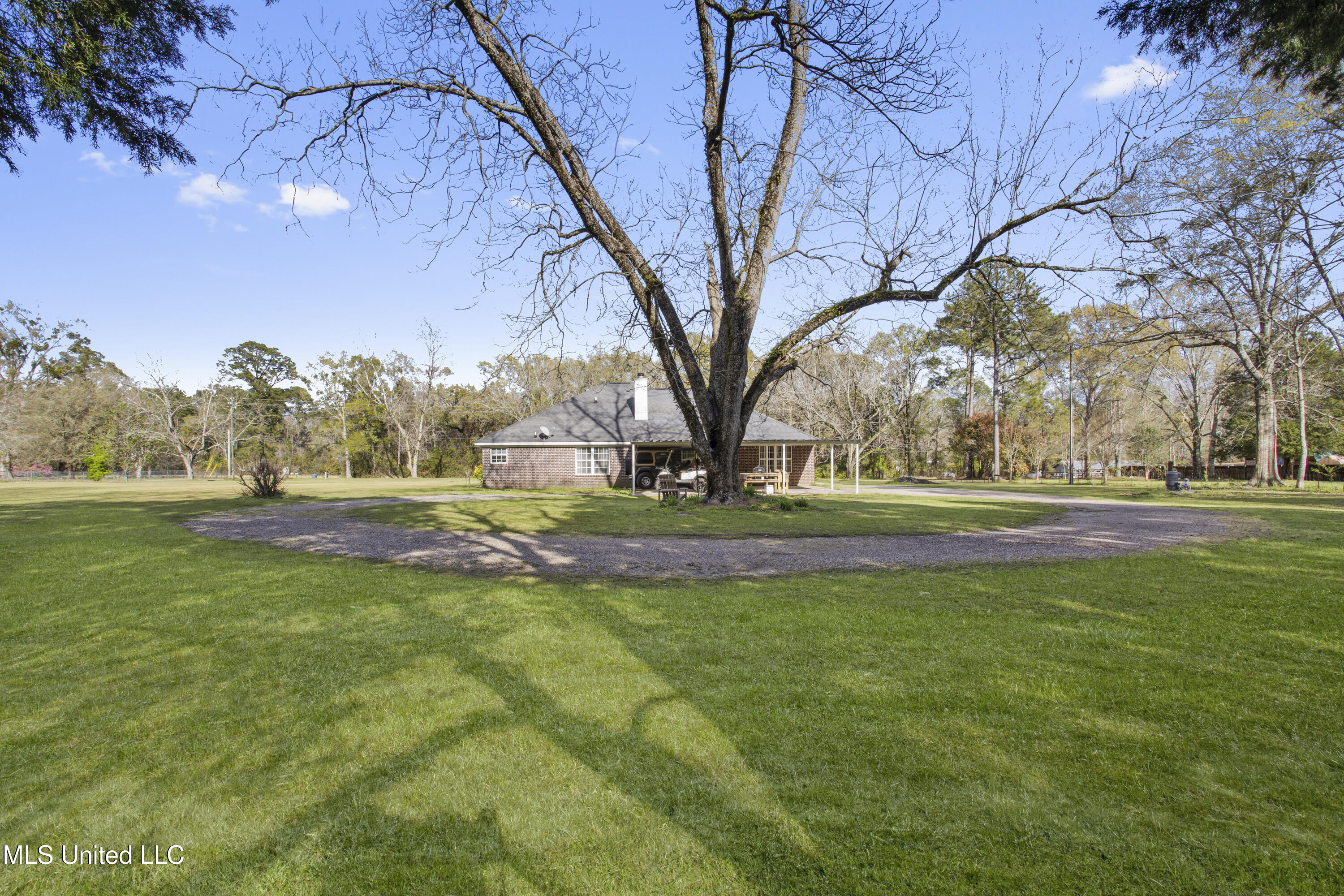 10417 Old Fort Bayou Road
