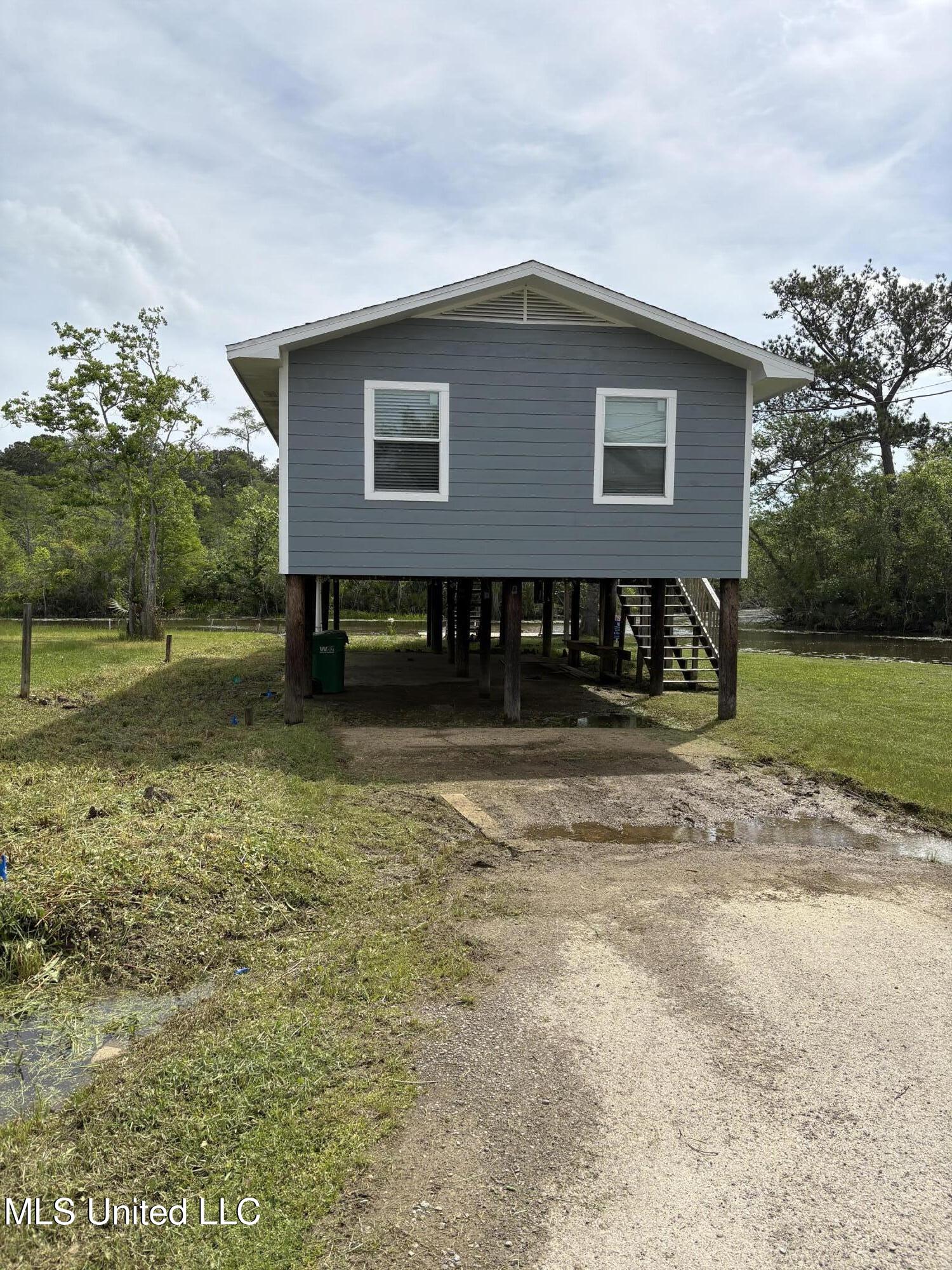 8933 Riverlodge Drive