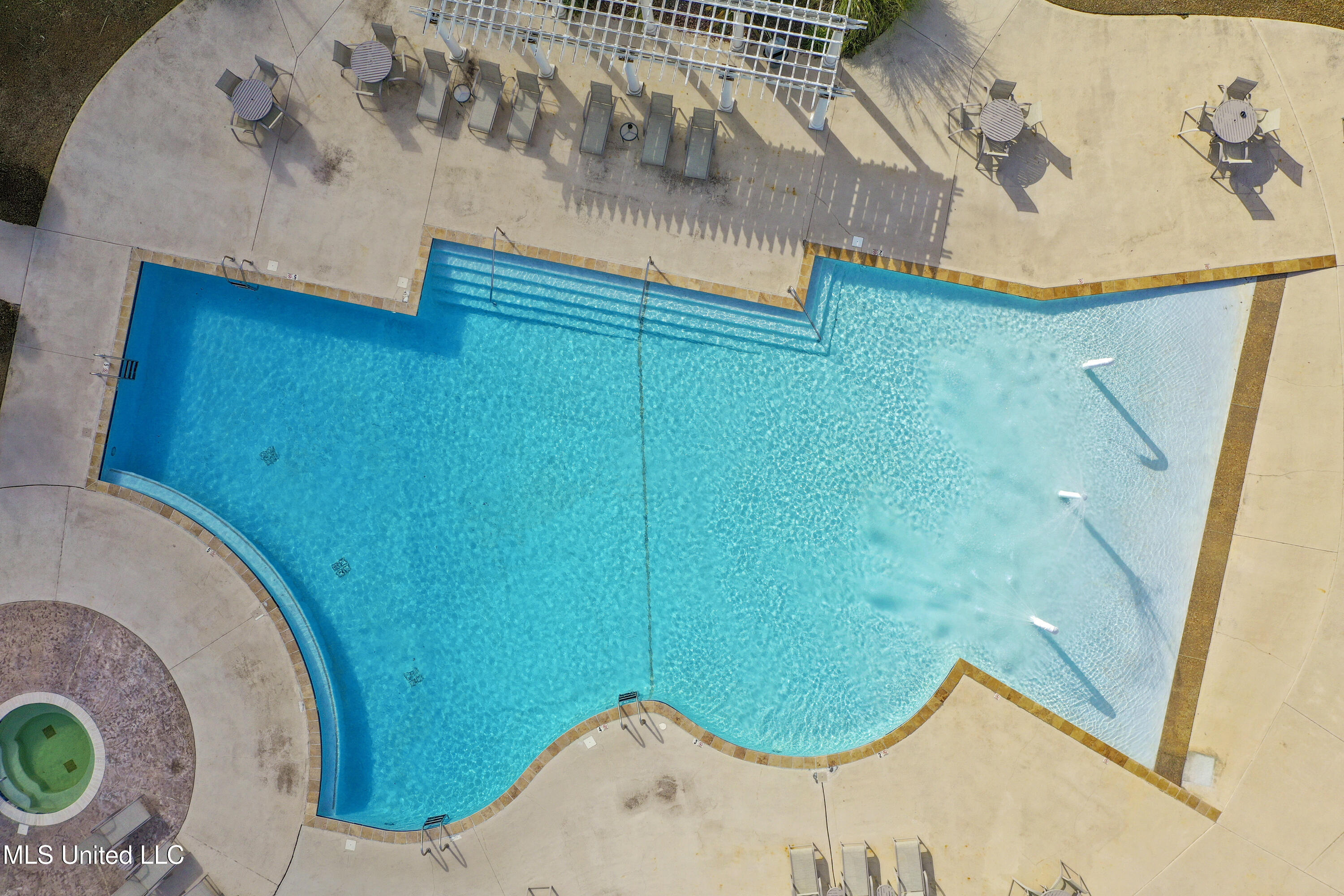 2252 Beach Drive, #2604