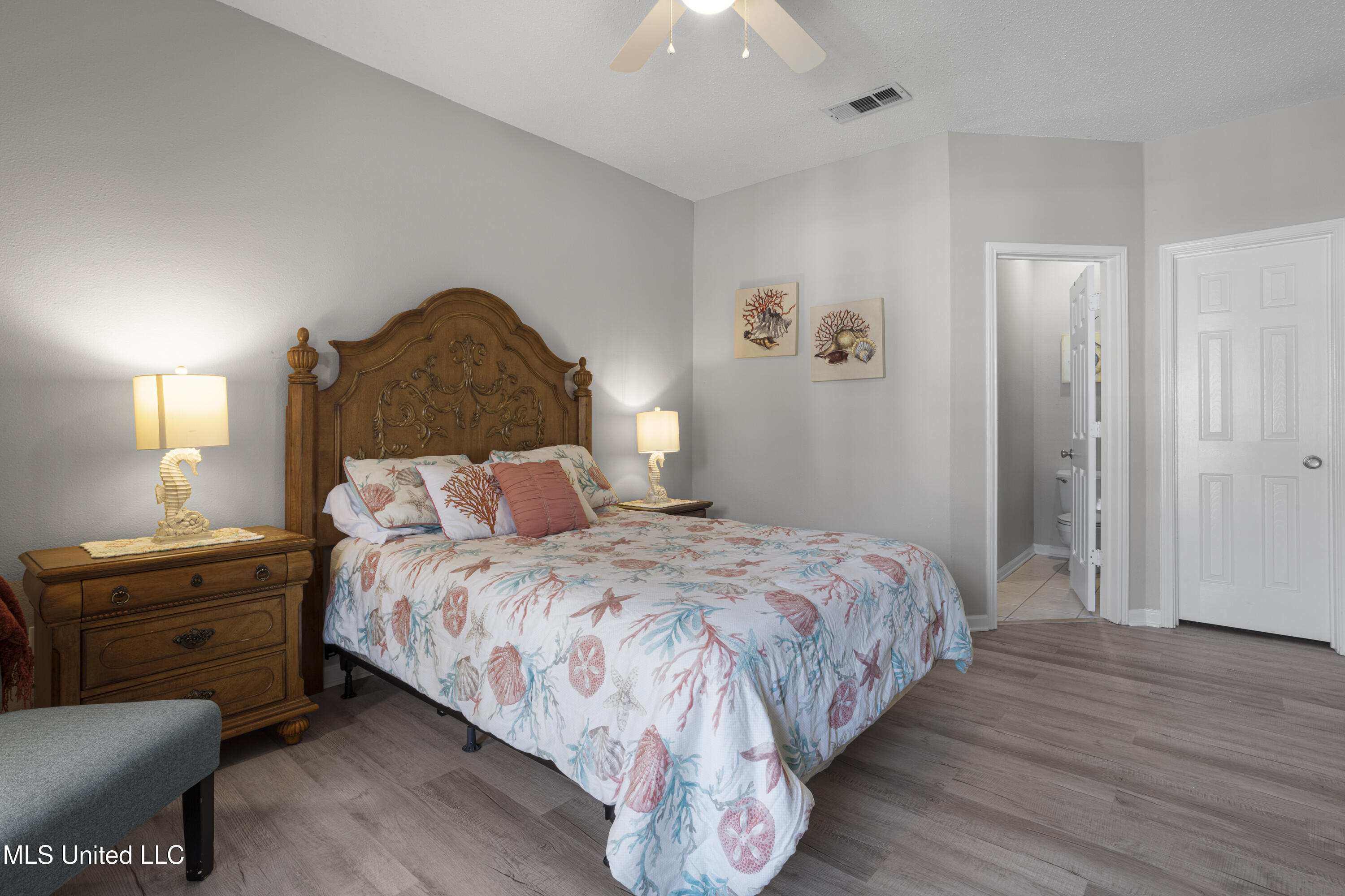 2252 Beach Drive, #2604