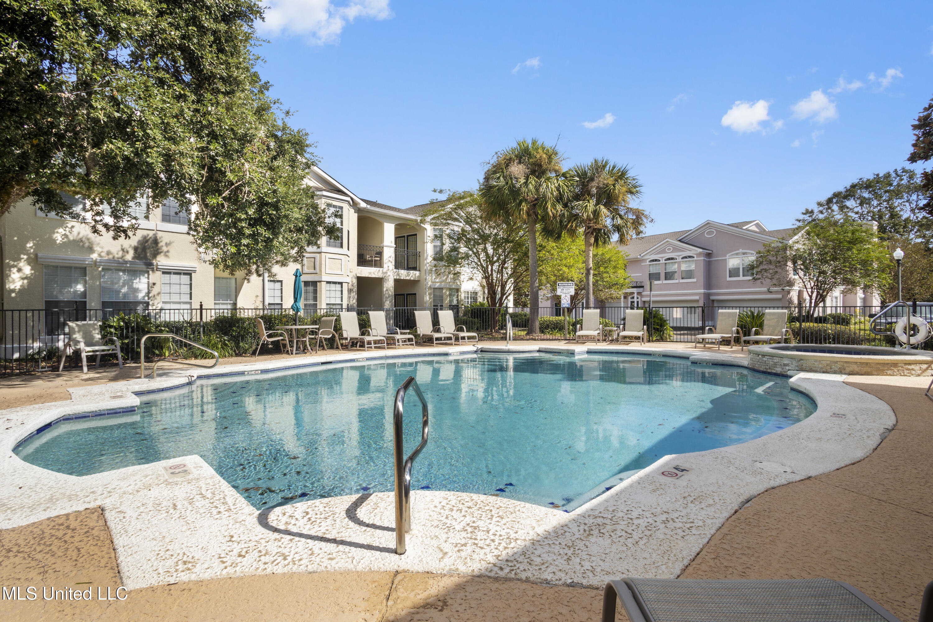 2252 Beach Drive, #2604